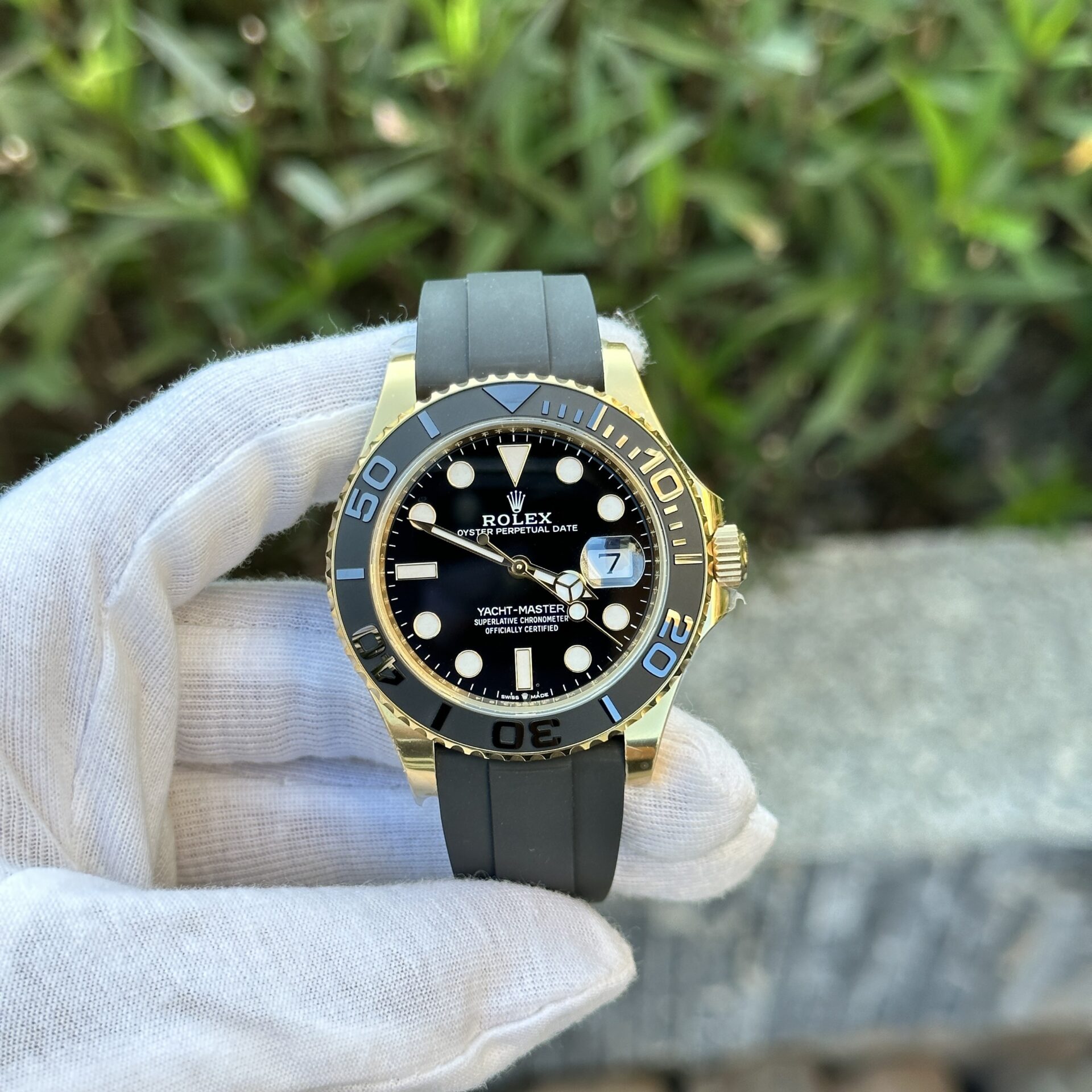 Rolex Yacht-Master 226658 Yellow Gold Replica 1:1 Watch Clean 42mm - Elite Watch Atelier