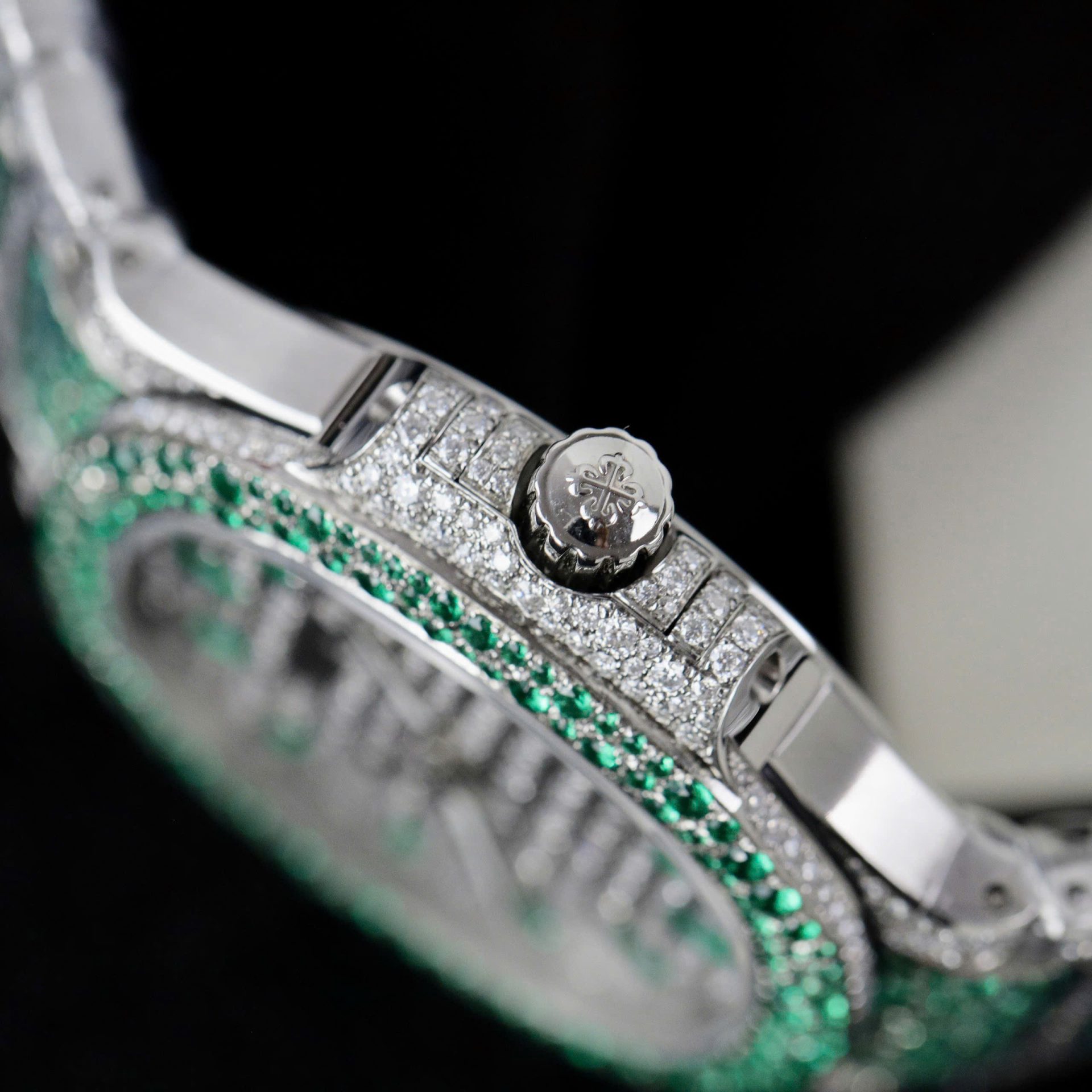 Patek Philippe Best Copies Watch Nautilus 7118 Custom Diamonds Moissanite Hong Kong 35.2mm - Top club