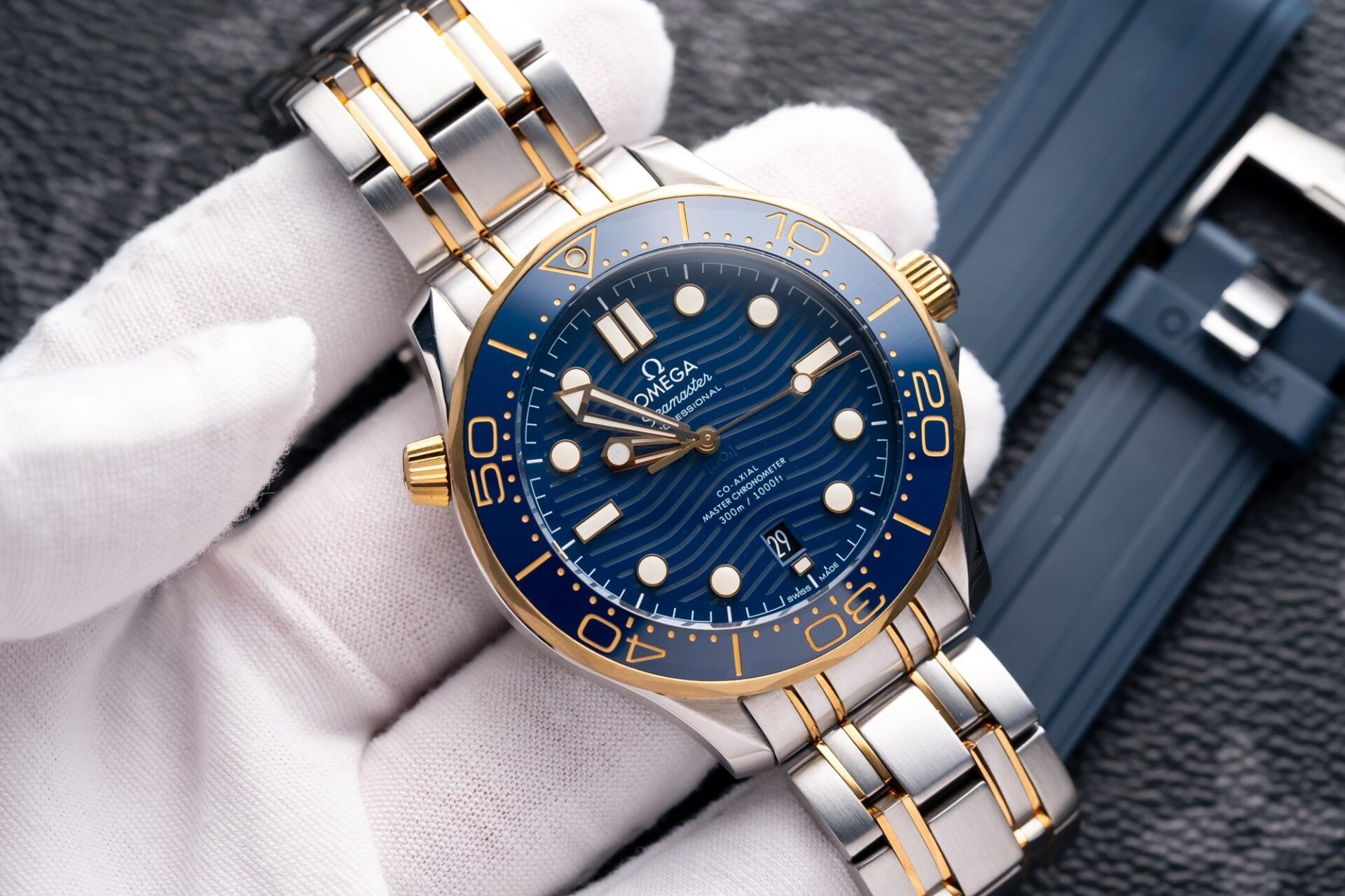 Omega Seamaster DemiGod Replica 1:1 Watch Blue Dial 42mm - Elite Watch Atelier