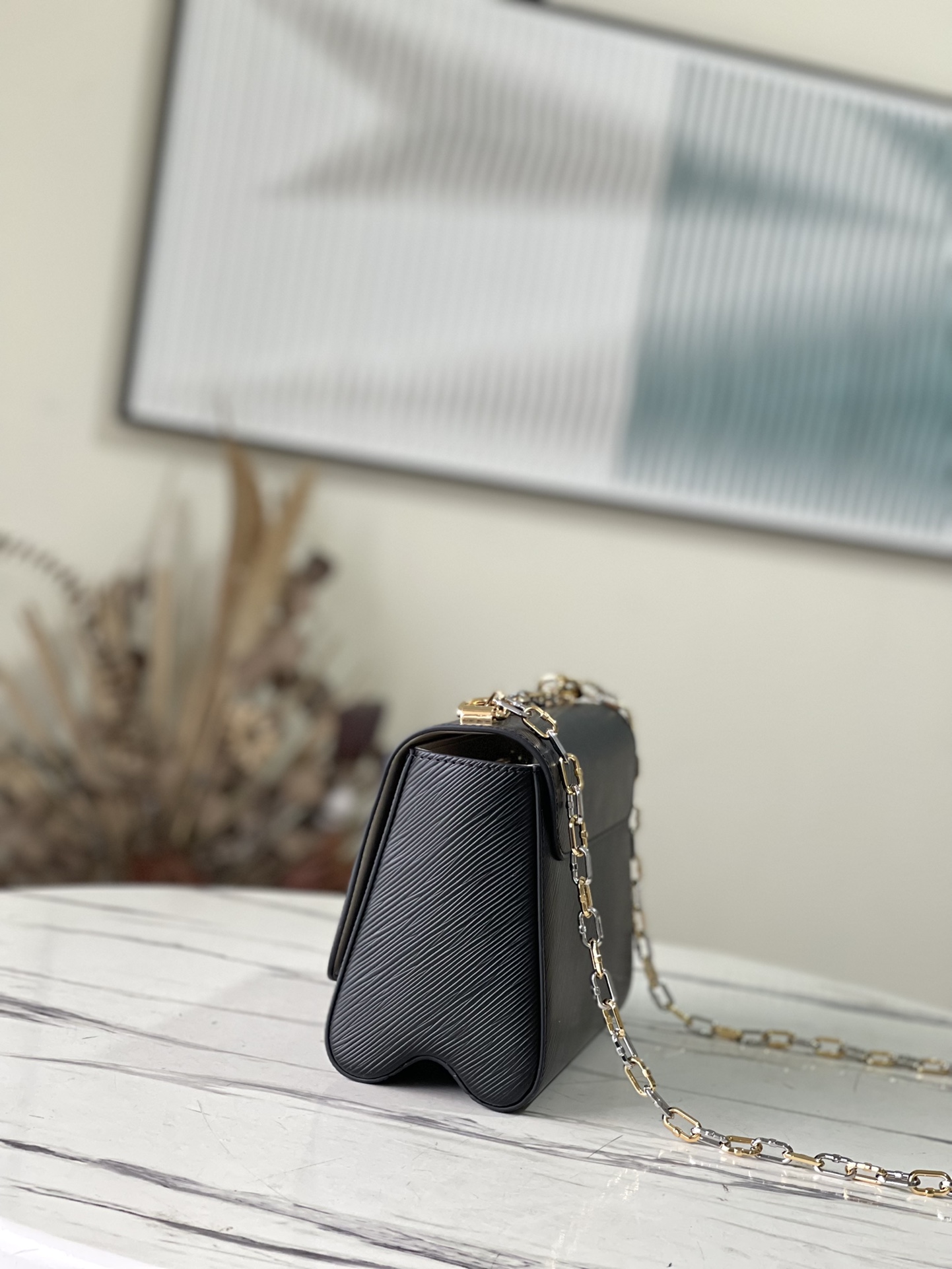 Louis Vuitton Twist MM M210251:1High-quality replica