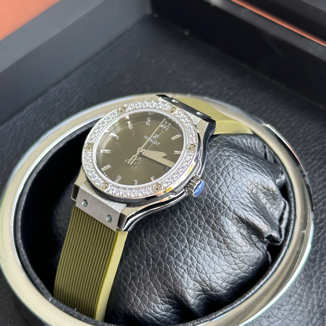 Hublot Replica 1:1 Watch Classic Fusion Women s Green With Diamond 33mm - Top club