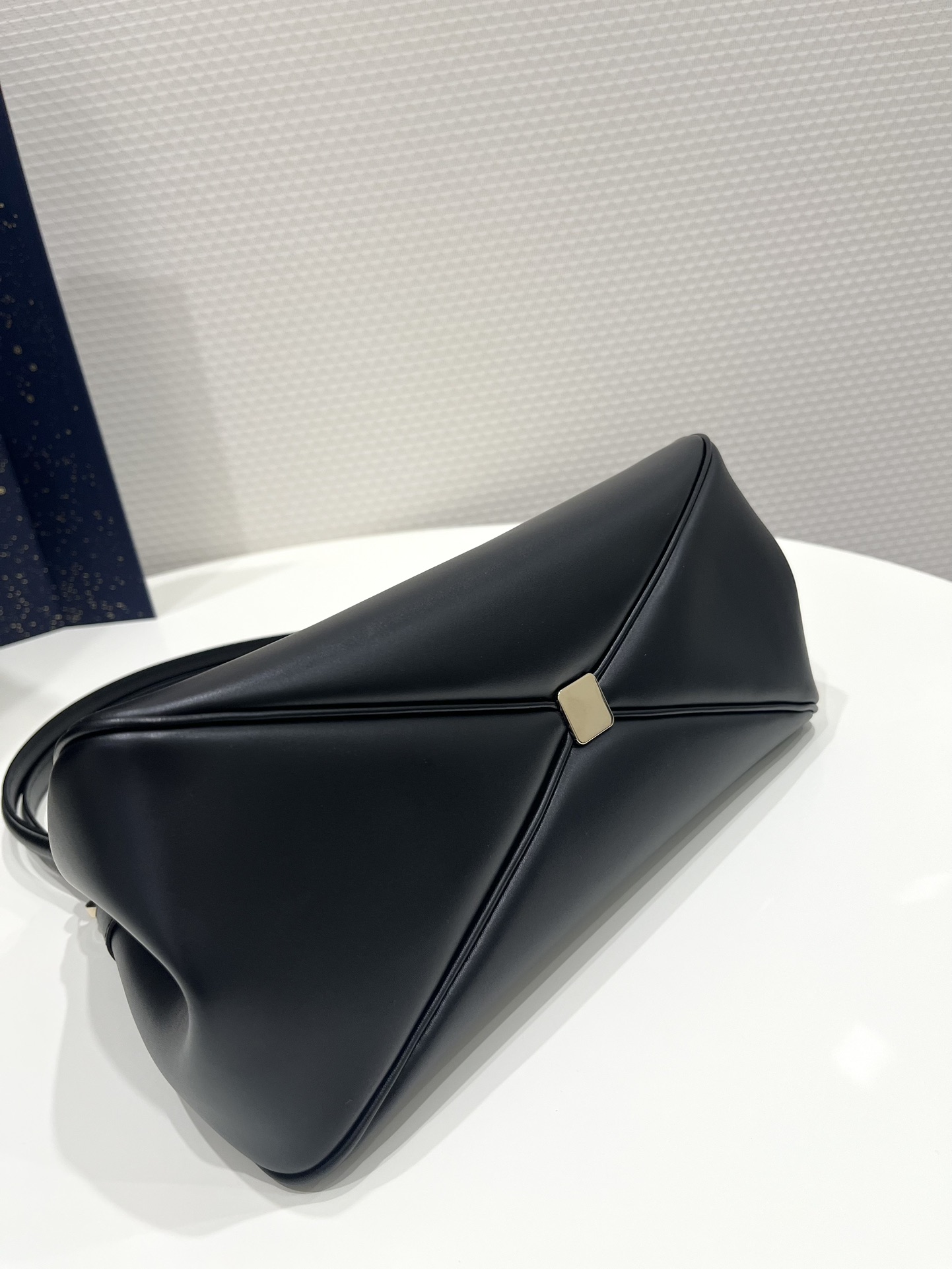 Medium Dior Key Bag Black For Women 12in/30 cm M1843OBEQ_M9001:1High-quality replica