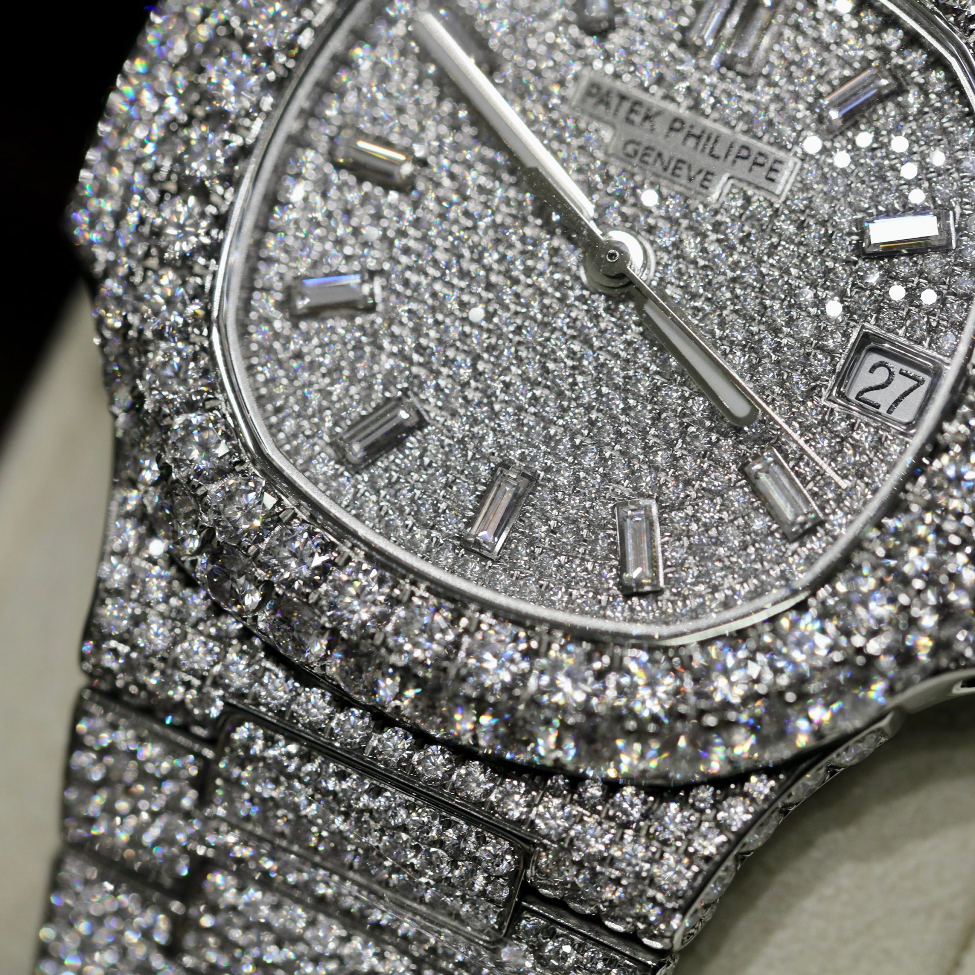 Patek Philippe Best Replica Watch Nautilus 5719 Custom Full Moissanite Diamonds 40mm - Top club