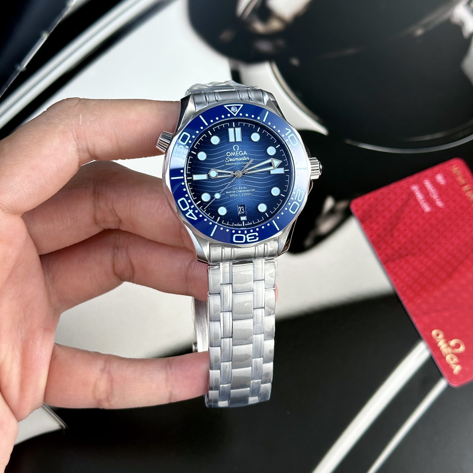 Omega Replica Watches Seamaster Summer Blue Dial VS Factory 42mm - Elite Watch Atelier