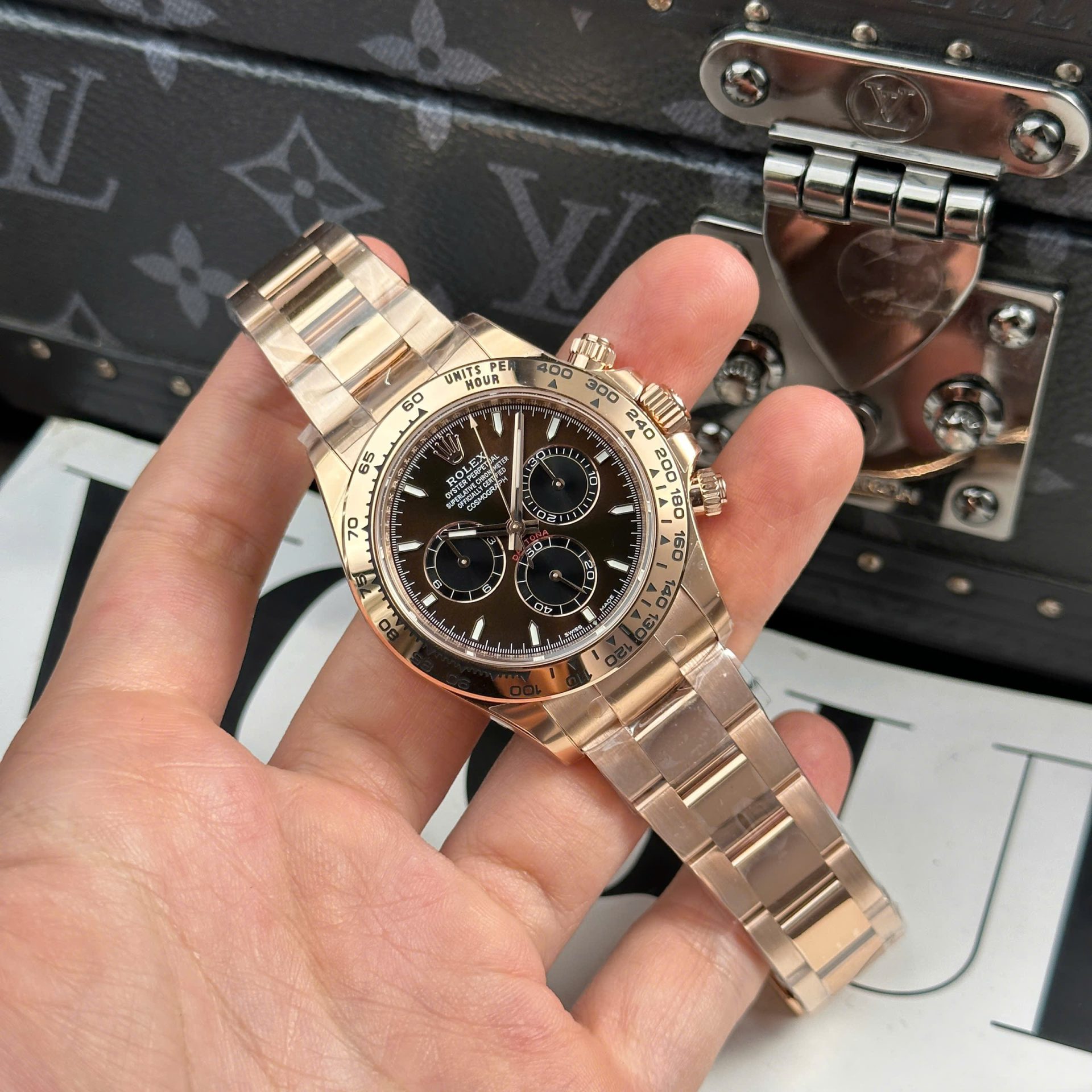 Rolex Cosmograph Daytona 126508 Clone Watches Chocolate Dial Oyster Strap THB Factory 40mm - Elite Watch Atelier