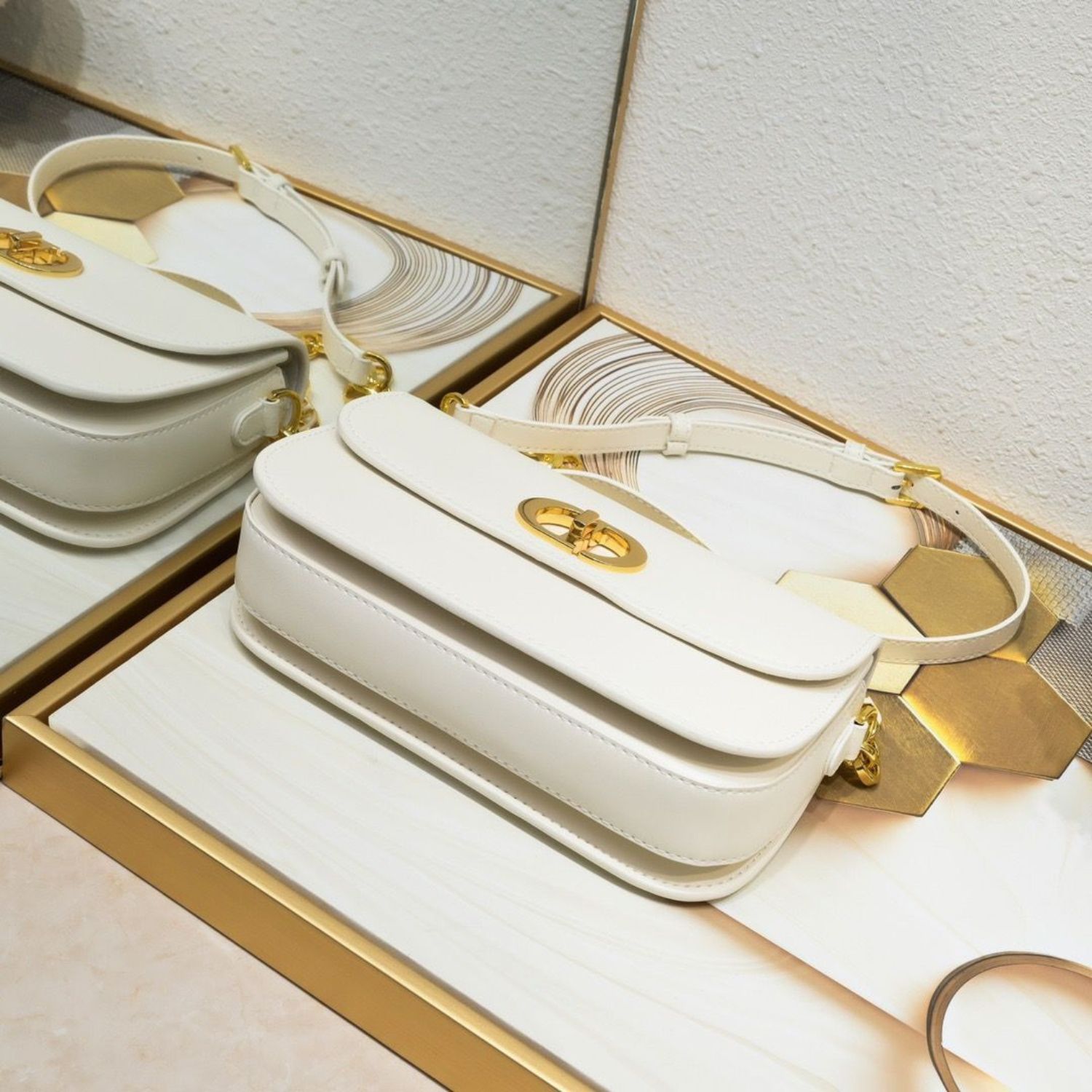 30 Montaigne Avenue Bag Black/White/Blue/Beige/Light Pink For Women 9 in/ 22.5cm M9260UMOA_M9001:1High-quality replica