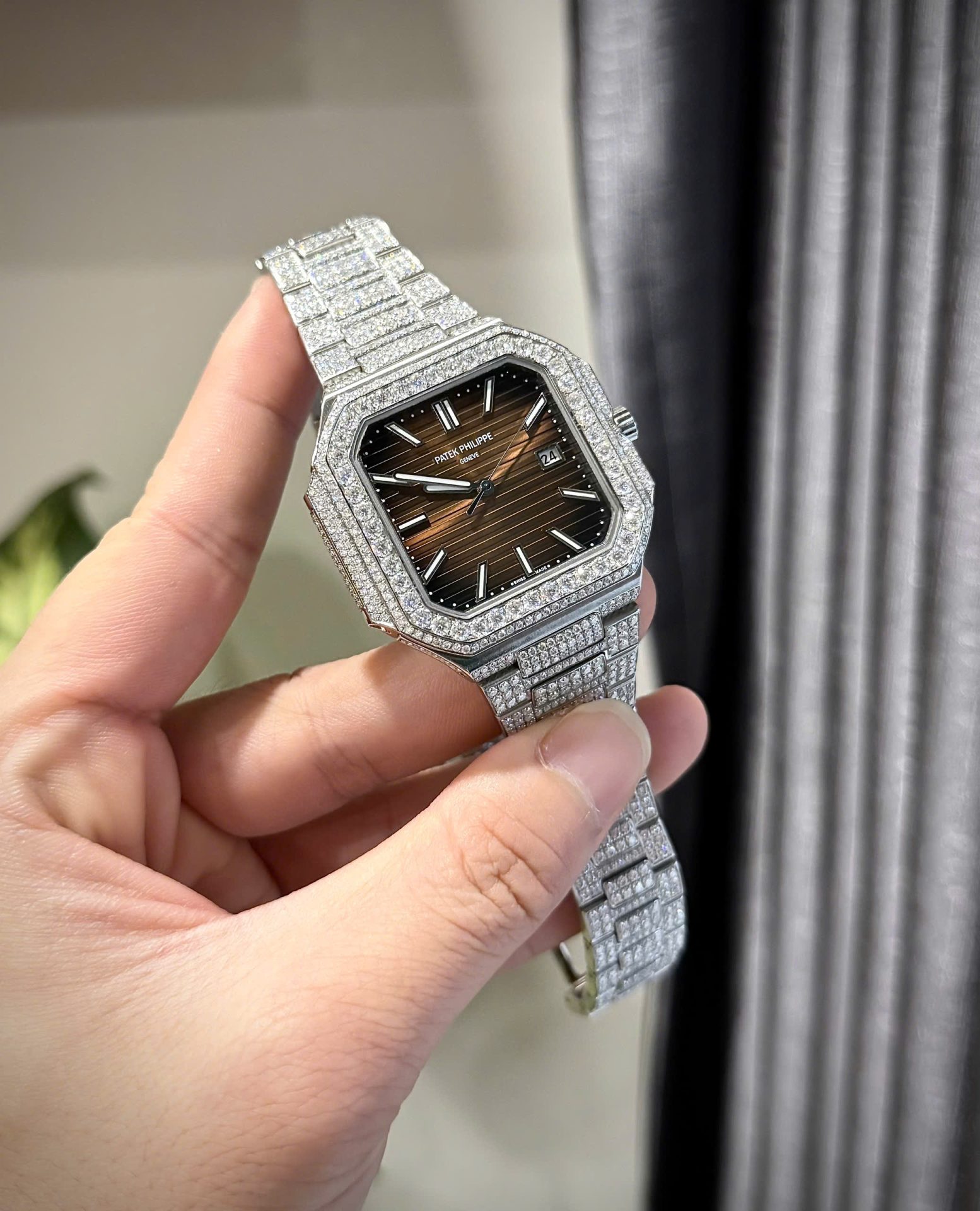 Patek Philippe Cubitus 5821 Dial Brown Custom Full Diamonds Moissanite Hong Kong 45mm - Elite Watch Atelier