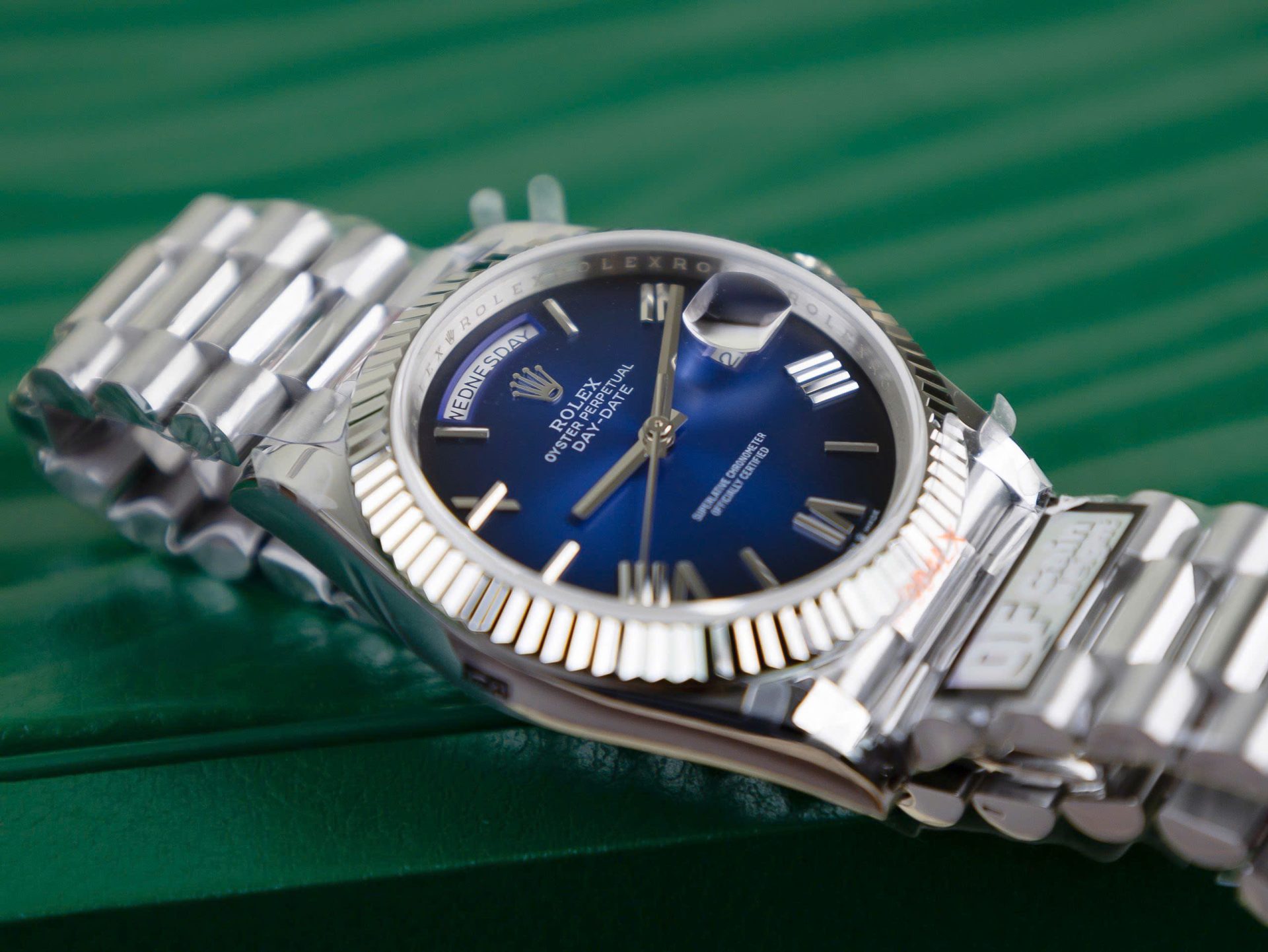 Rolex Day-Date 228239 Replica 11 Watch Dial Blue Ombre Weight 186 Grams QF 40mm - Top club