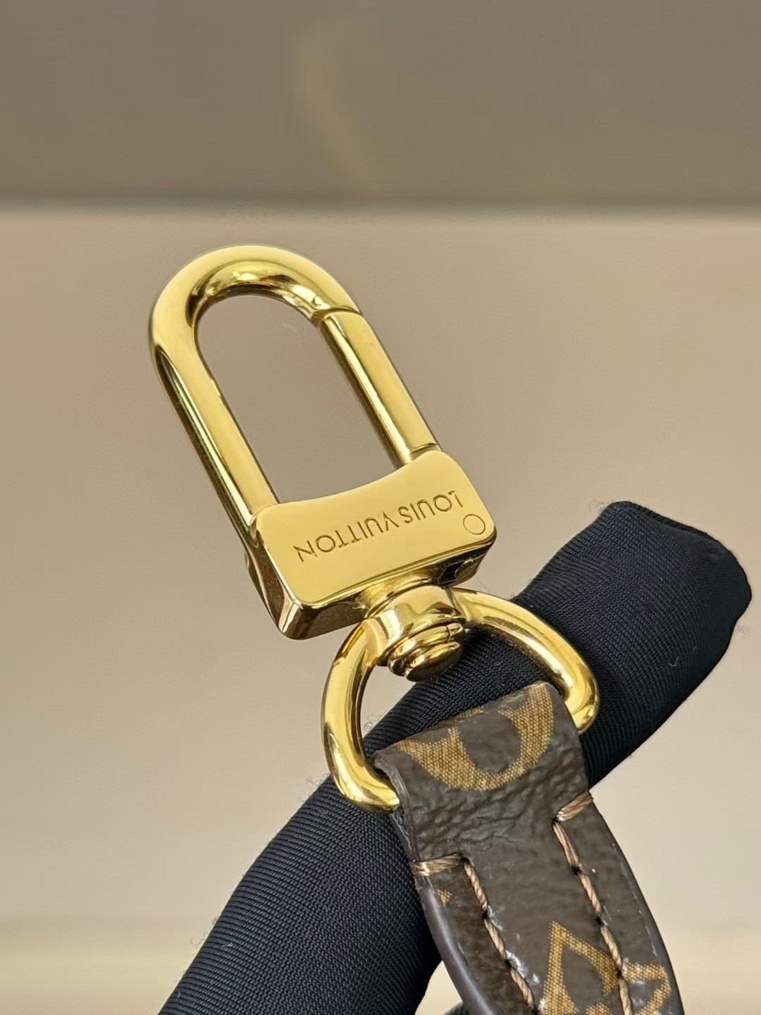 Louis Vuitton EXPRESS Small HandBag1:1High-quality replica