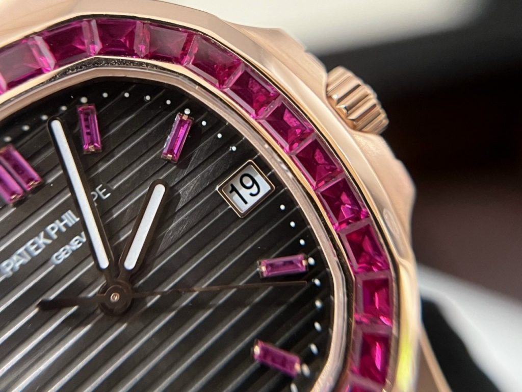 Patek Philippe Nautilus 5723 Replica Watch Gold Wrapped With Red Ruby 40mm - Top club