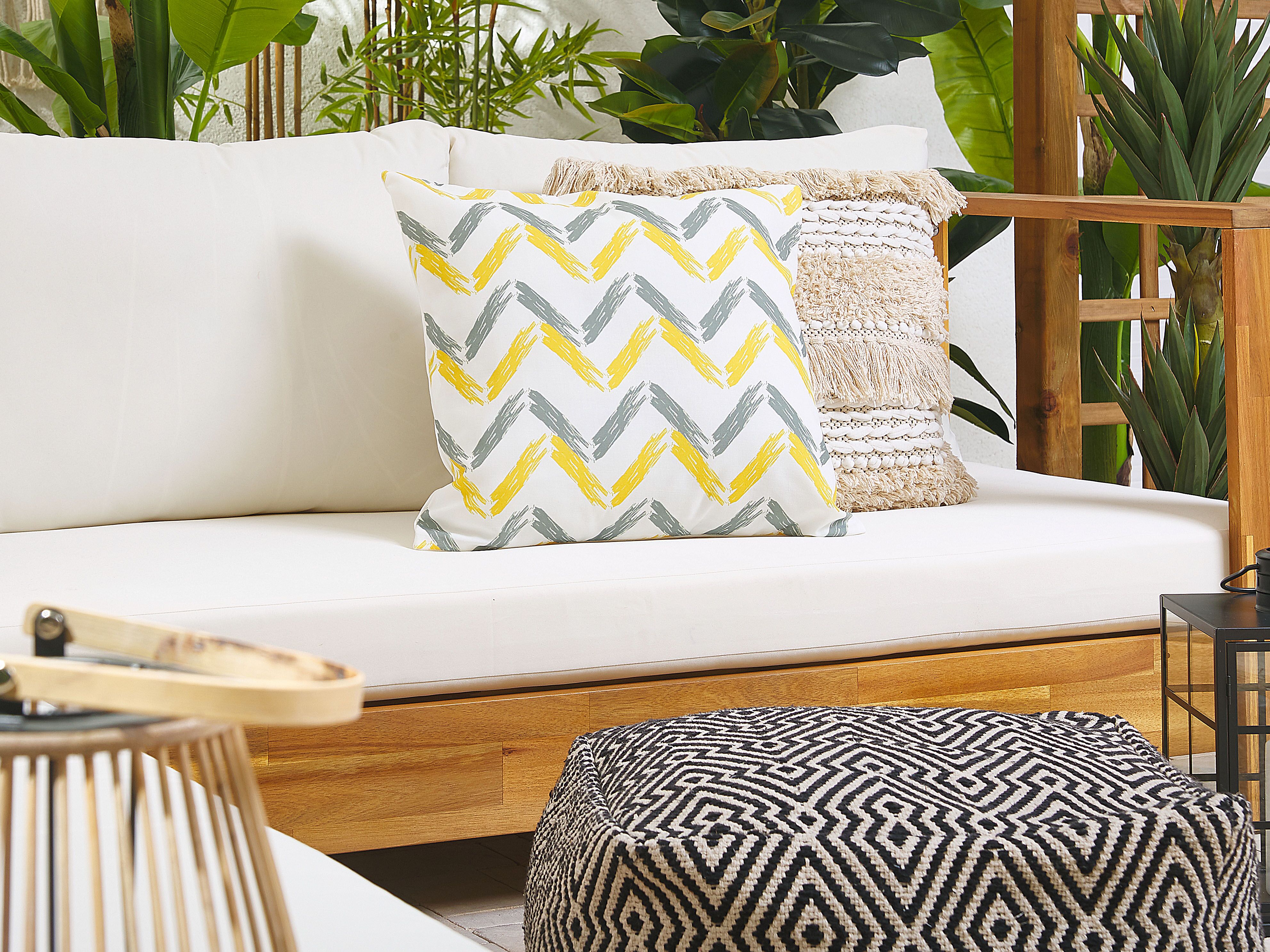 Set of 2 Outdoor Cushions AFFILE Chevron Pattern 45 x 45 cm Multicolour