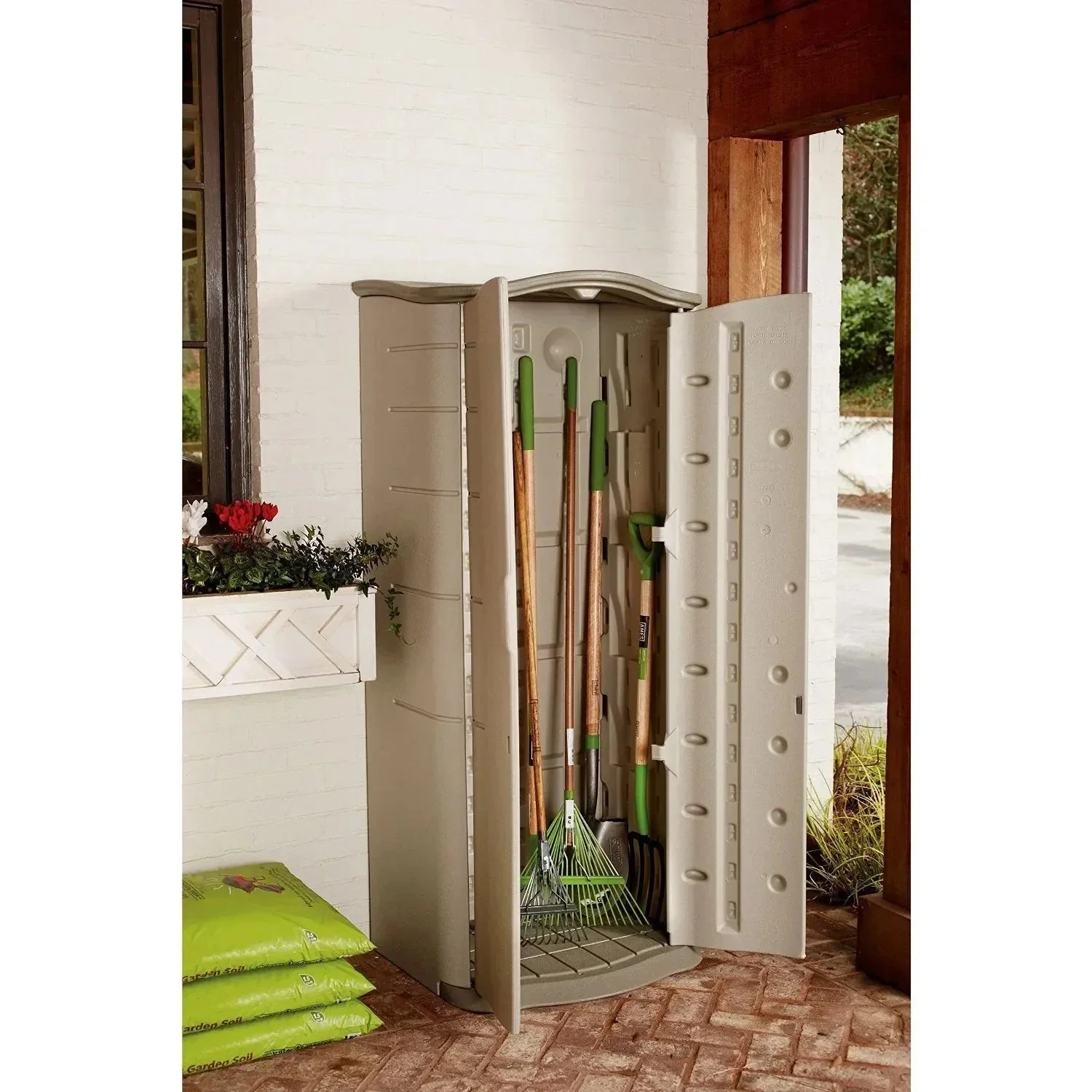 Rubbermaid Vertical Resin Weather Resistant Outdoor Storage Shed - Image 11 Rubbermaid Vertical Resin Weather Resistant Outdoor Storage Shed - Image 11