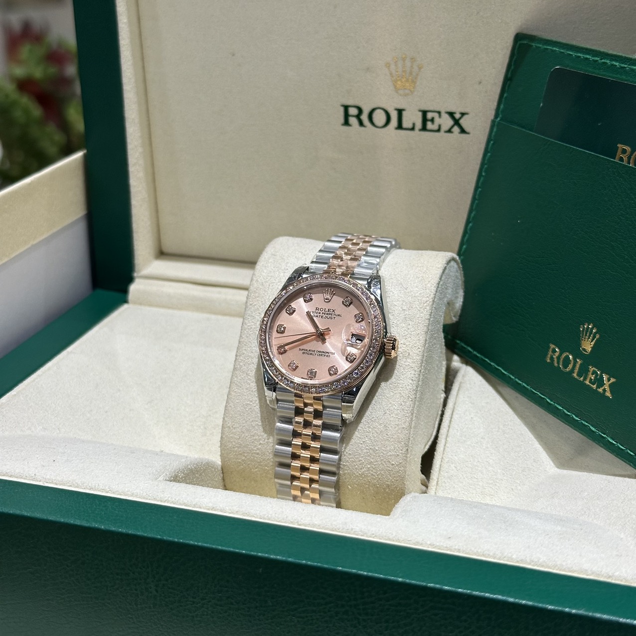 Rolex DateJust Women s High Quality Fake Watch Sunburt Dial Jubilee Strap 31mm - Top club