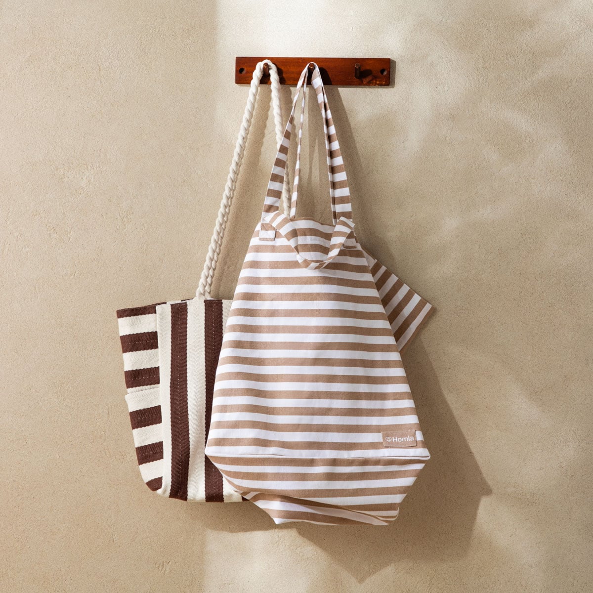 Torba plażowa RAYAS w czekoladowo-beżowe pasy 34x52x18cm