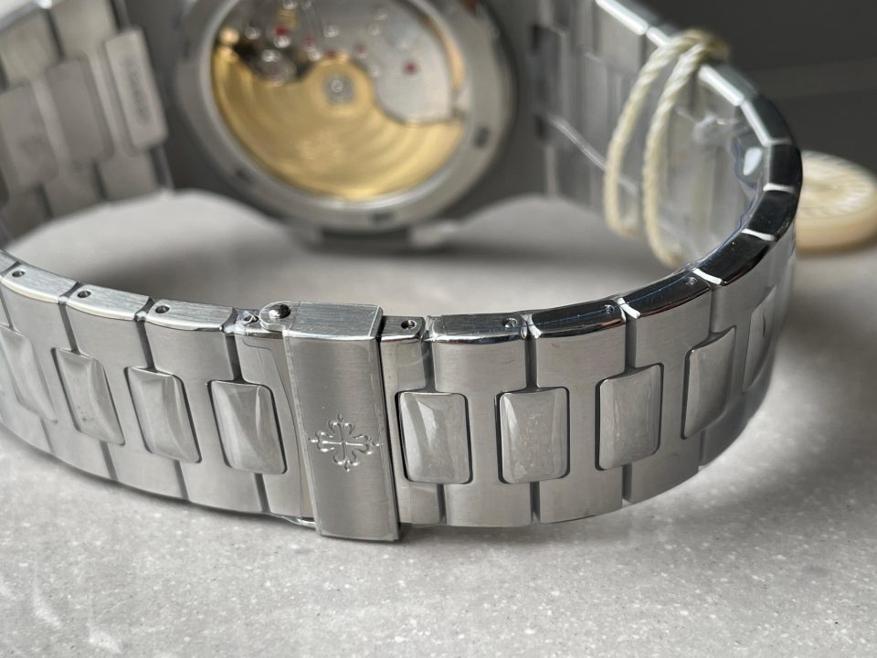 Replica PATEK PHILIPPE Nautilus 5711 40th Anniversary SS PPF 1:1 Best Edition Blue Dial on SS Bracelet A330 - Top club