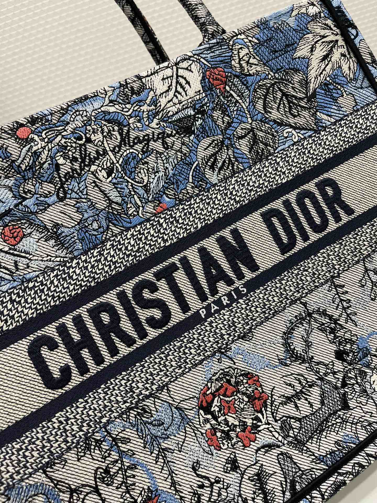 Medium Dior Book Tote Denim Multicolor For Women 14in/36 cm M1296ZRZI_M49E1:1High-quality replica