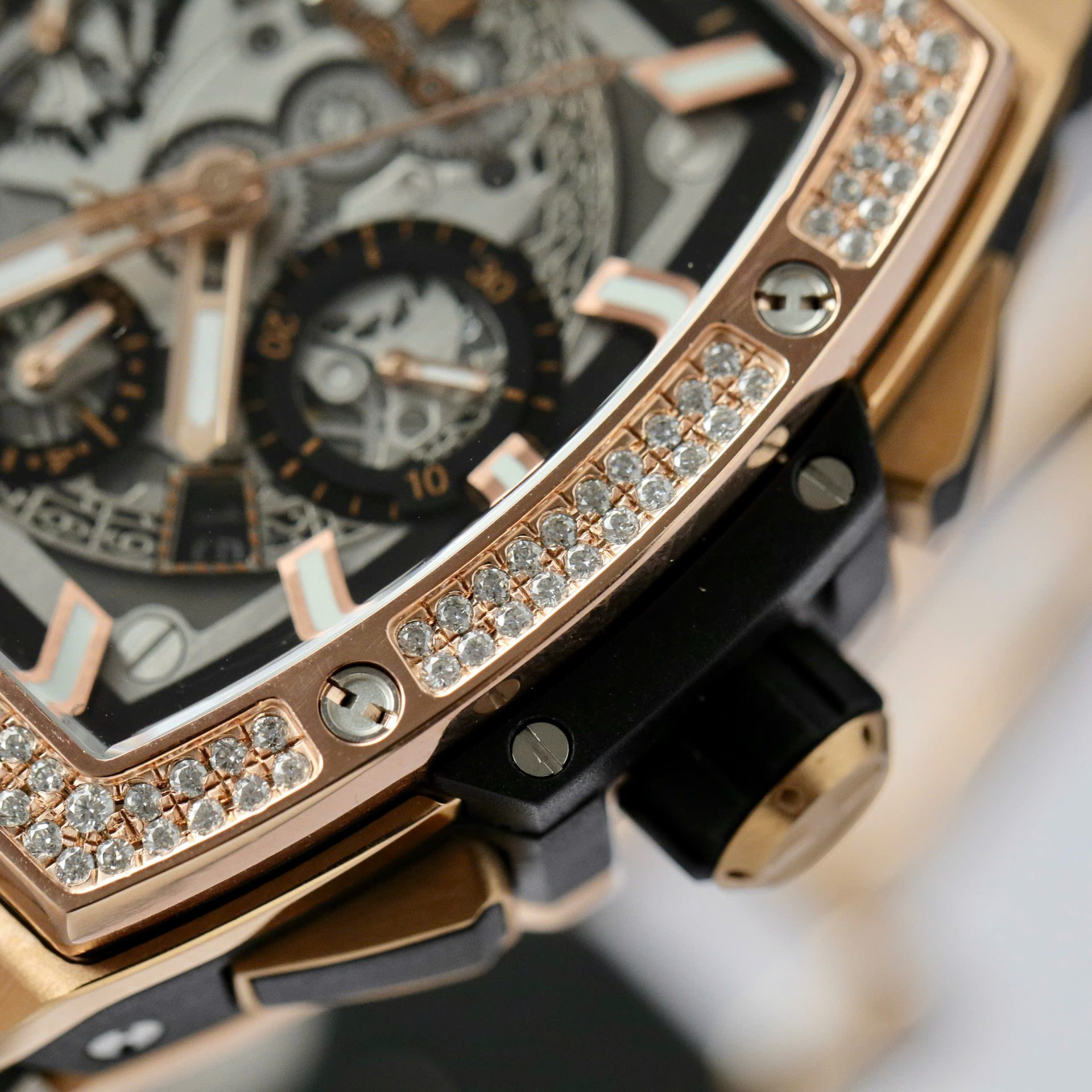 Hublot Spirit Of Big Bang King Gold Custom Moissanite Diamonds Hong Kong 42mm - Top club