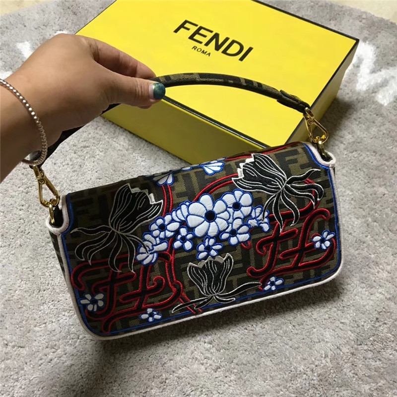fendi baguette bag - Replicaclubs