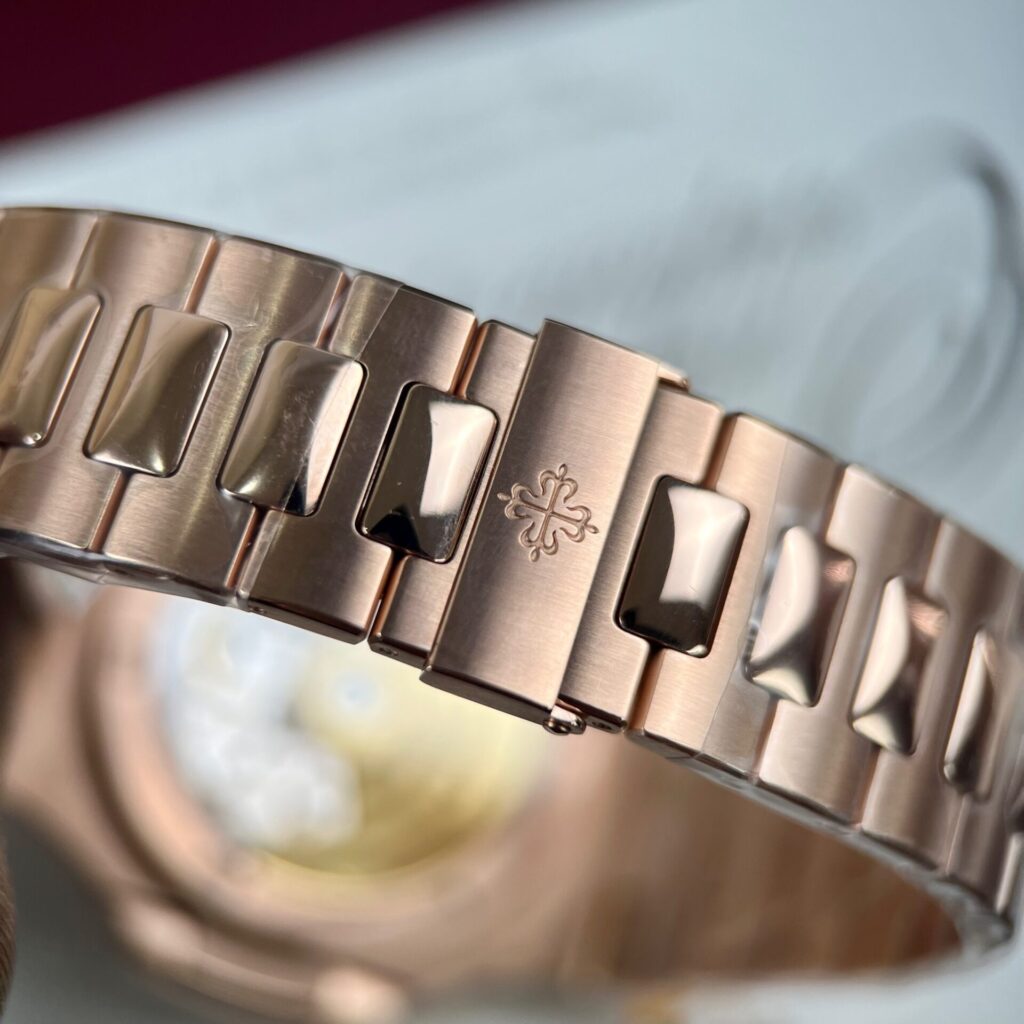 Patek Philippe Best Replica Watch Nautilus 5711 Gold Wrapped   Moissanite Diamonds Custom 40mm - Top club