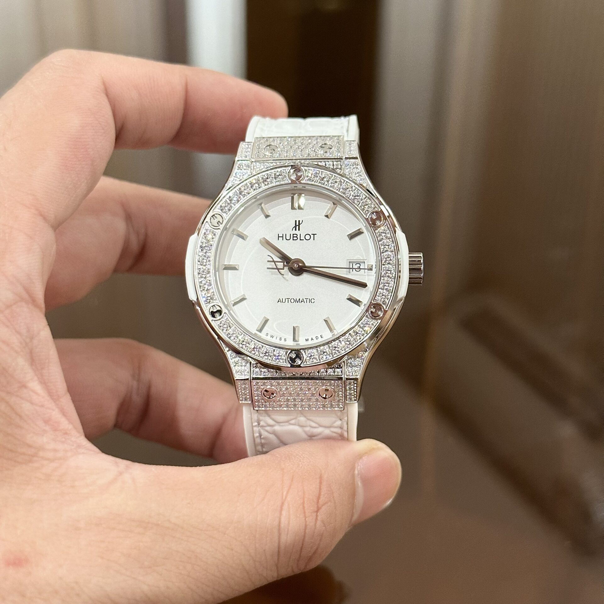 Hublot Classic Fusion Replica 1:1 Watch White Diamond HBF 38mm - Elite Watch Atelier