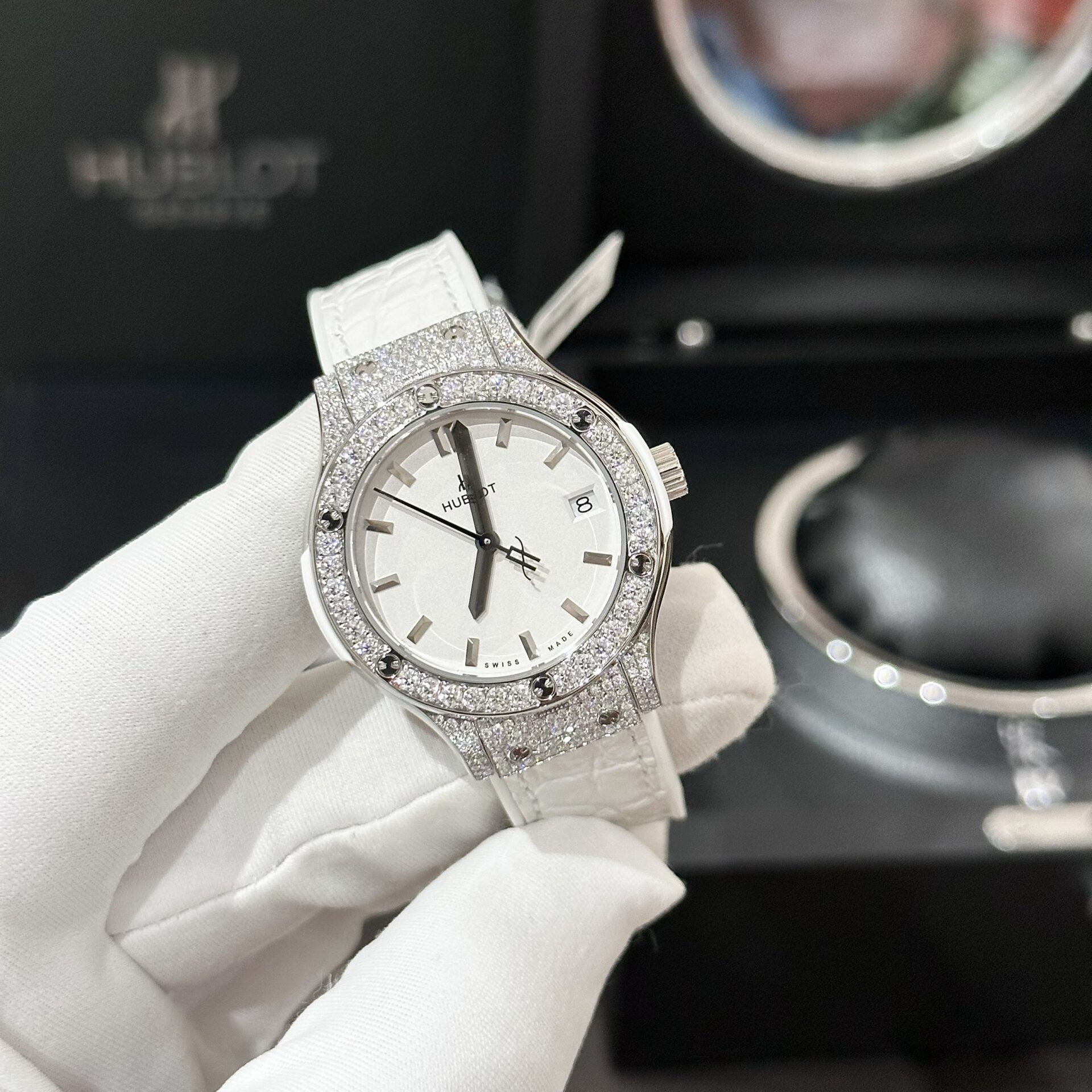 Hublot Classic Fusion Women s Best Replica Watch White Moissanite Diamond 33mm - Top club