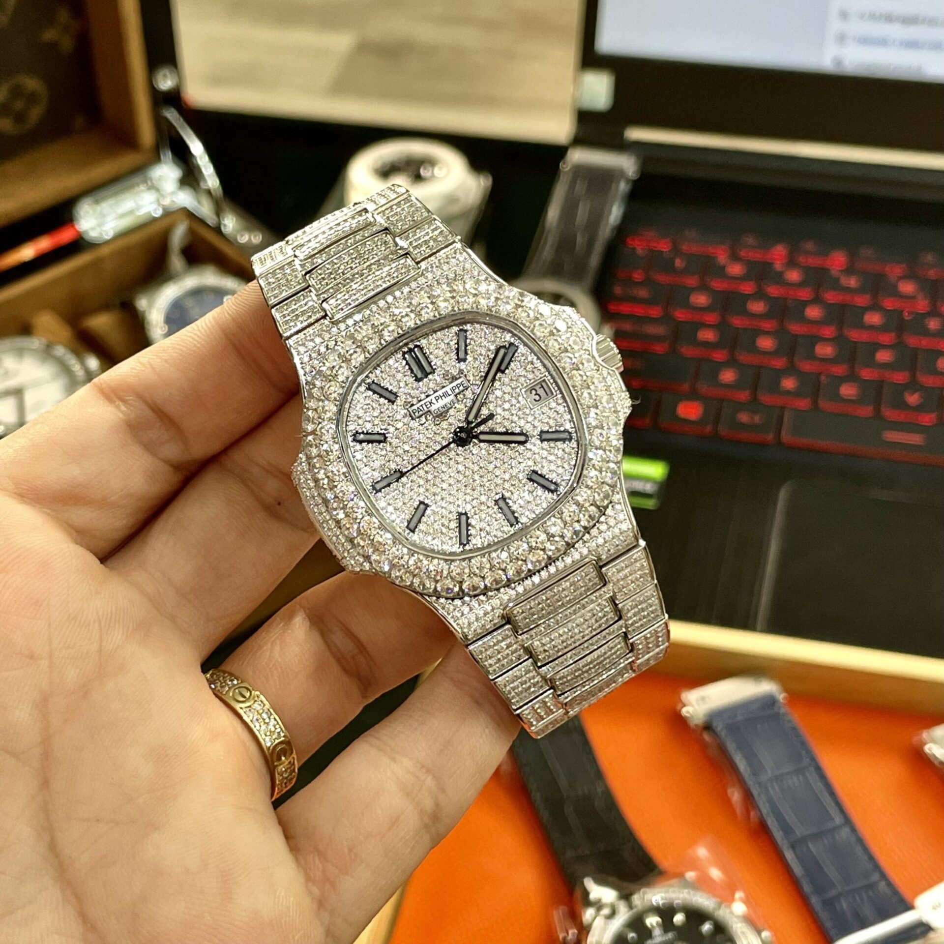 Patek Philippe Replica Watches Nautilus 5719 Full Diamonds PPF 40mm - Top club