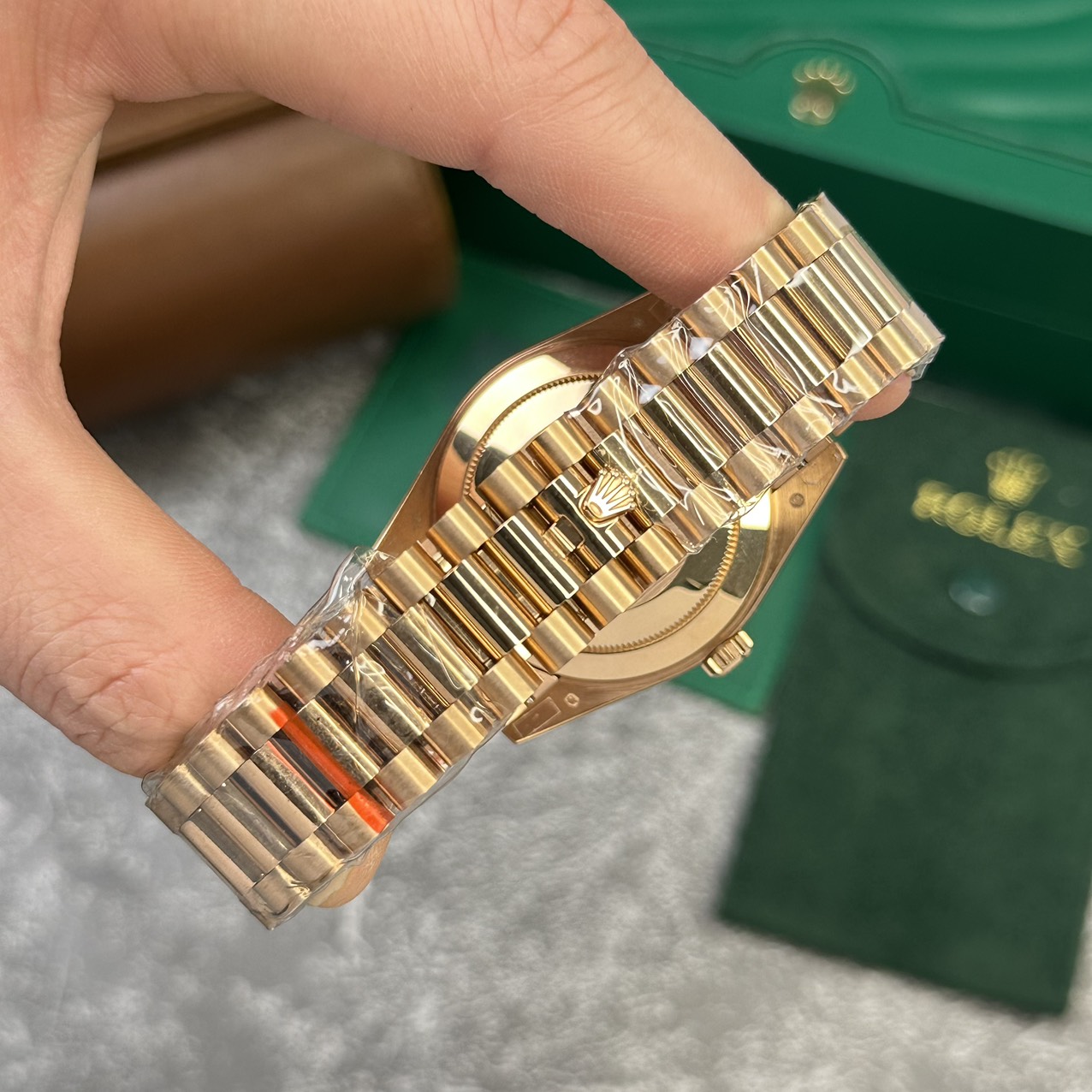 Rolex Replica Watch Day-Date 228235 Rose Gold White Dial V2 GM Factory 40mm - Elite Watch Atelier