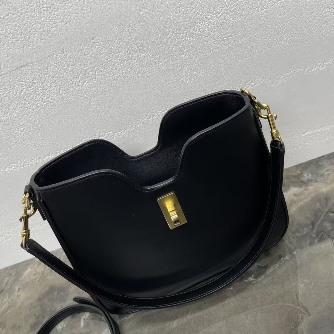 CELINE CAMILLE 16 SOFT Small Hand Bag1:1High-quality replica