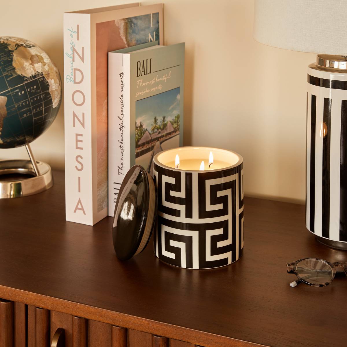 Scented Candle "Reso" Woody Fragrance, Amber, 935g