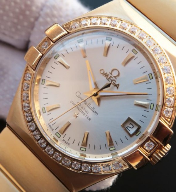 Replica Omega V6 Constellation YG White Dial Diamonds Bezel YG Bracelet A2500 - Elite Watch Atelier
