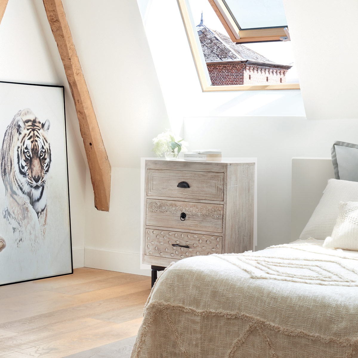 Bedside table "Ajay" Mango wood, H.73 cm