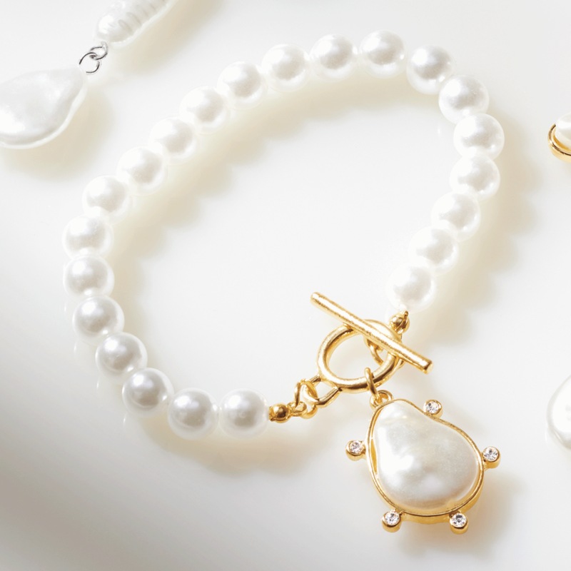 Faux-Pearl Toggle Bracelet - MIDNIGHT VELVET CATALOG