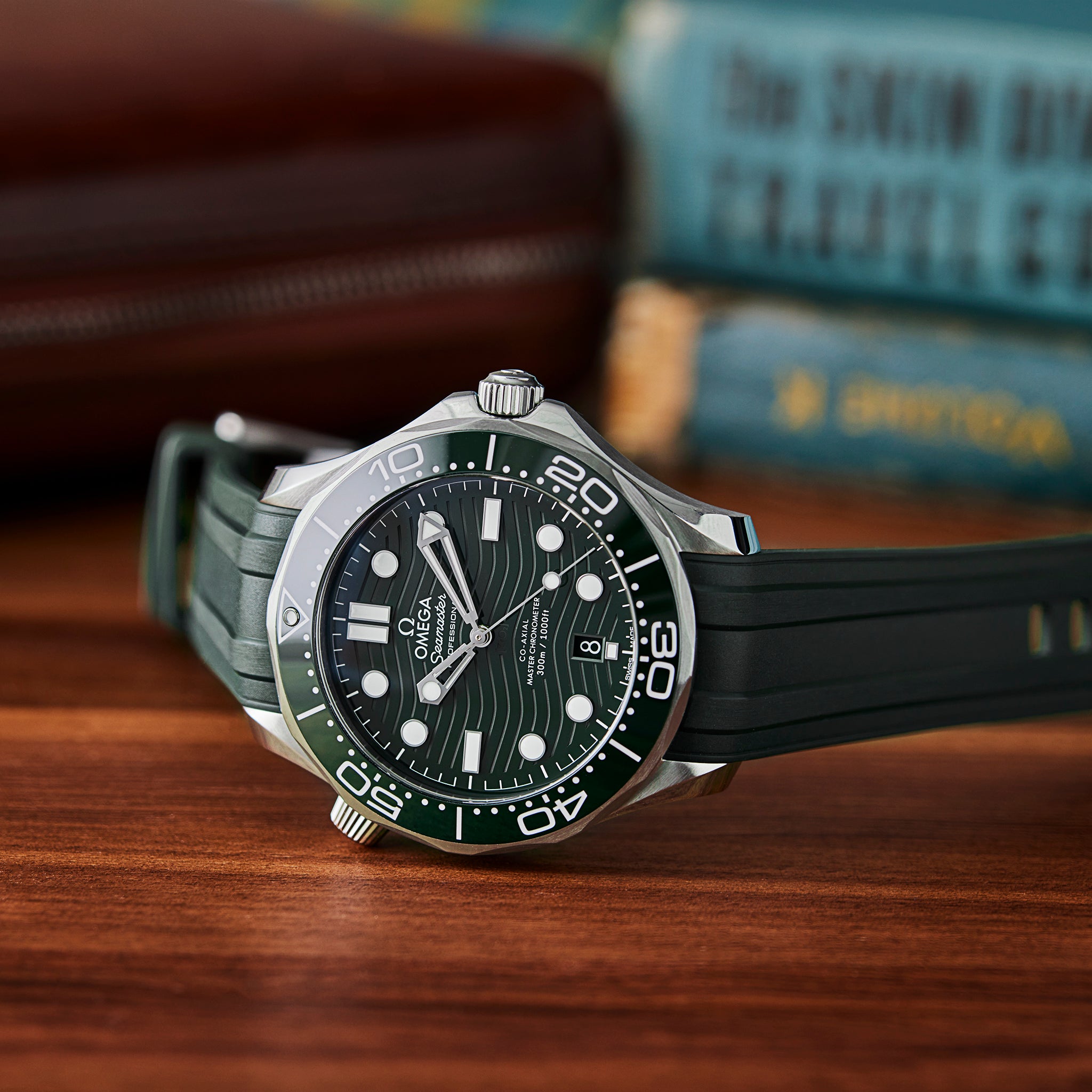 Seamaster Diver 300M Co-Axial Master Chronometer 42mm Green Dial On Rubber Strap(1:1 replica) - Top club