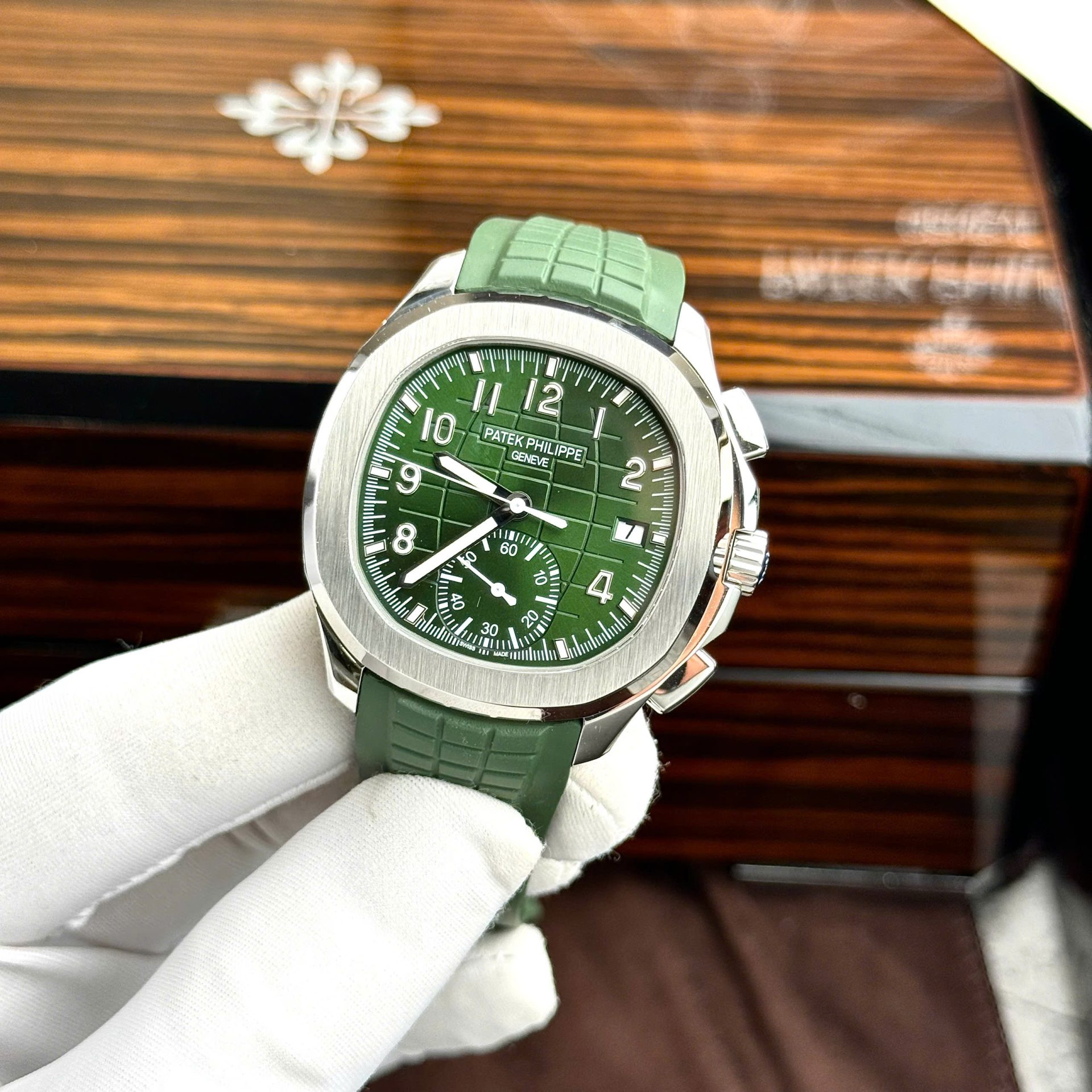 Patek Philippe Replica Watch Aquanaut 5968G Green Dial Rubber Strap 42.2mm - Top club