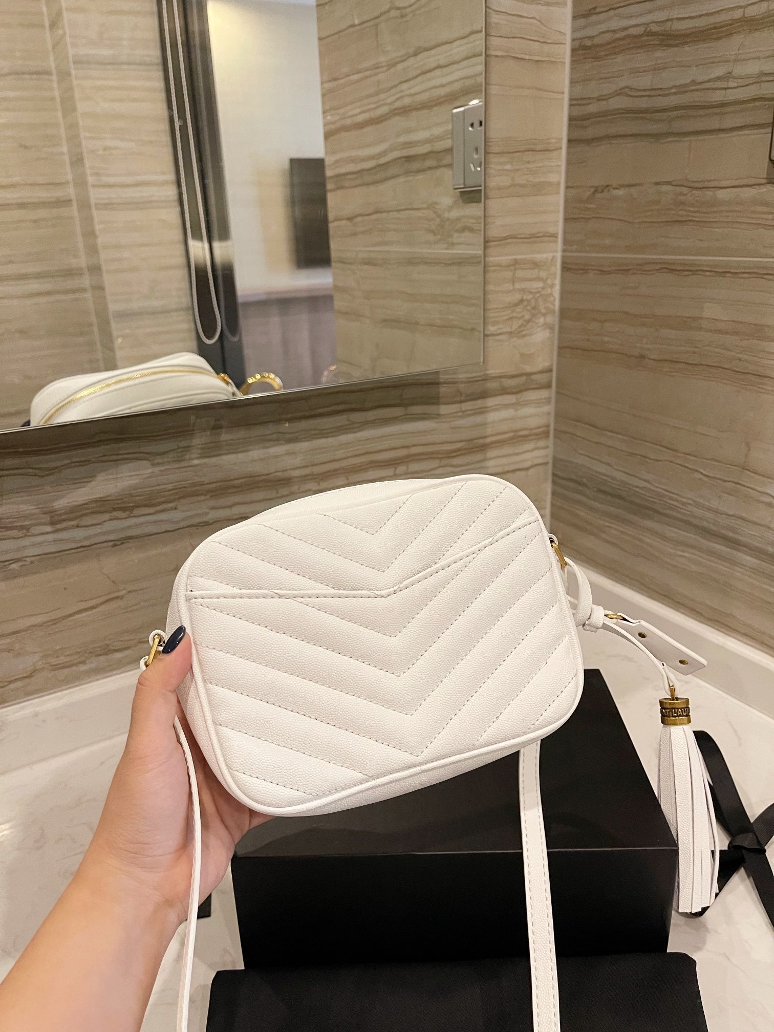 TO – Luxury Edition Bags SLY 1631:1High-quality replica
