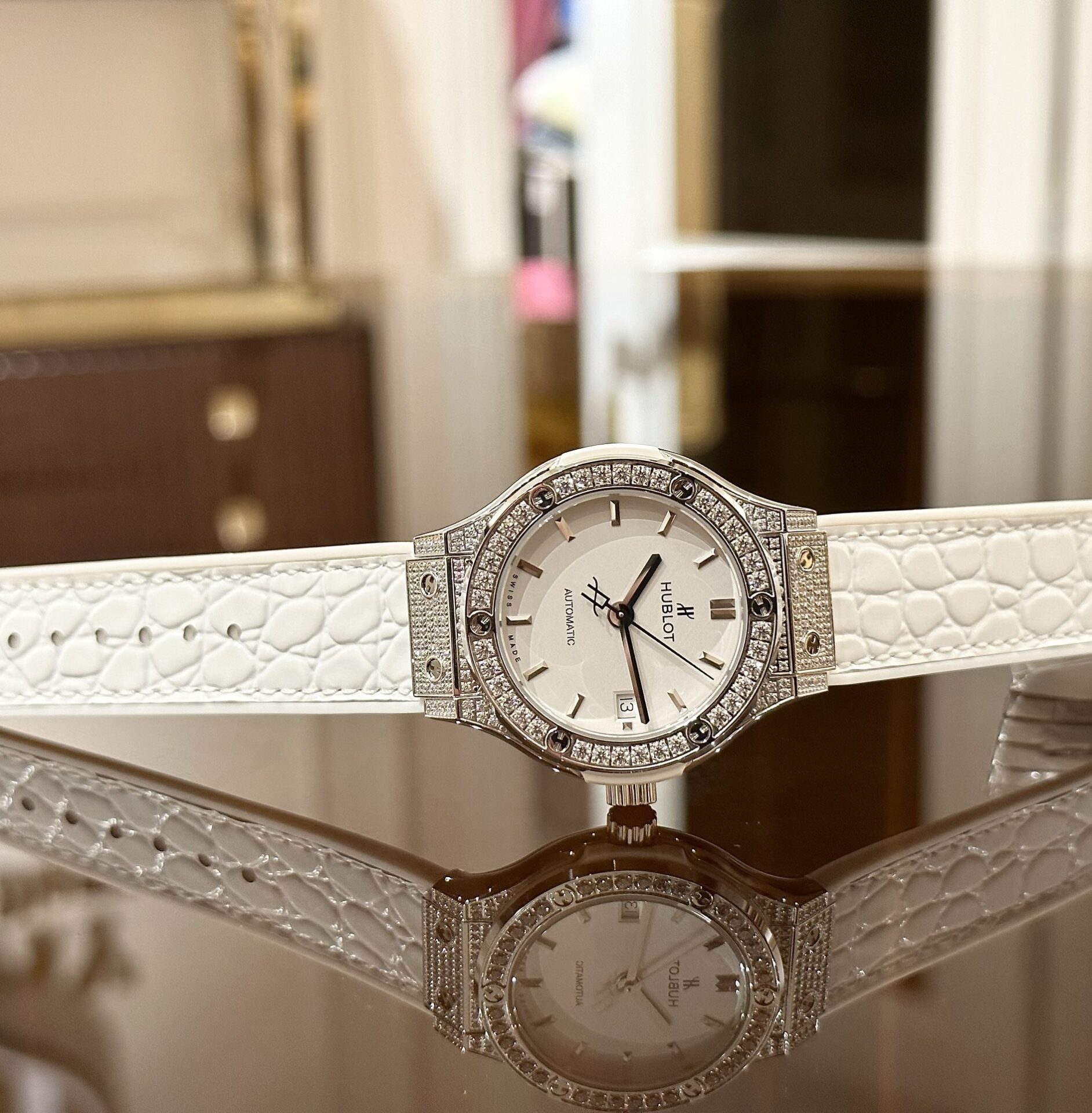 Hublot Classic Fusion Replica 1:1 Watch White Diamond HBF 38mm - Elite Watch Atelier
