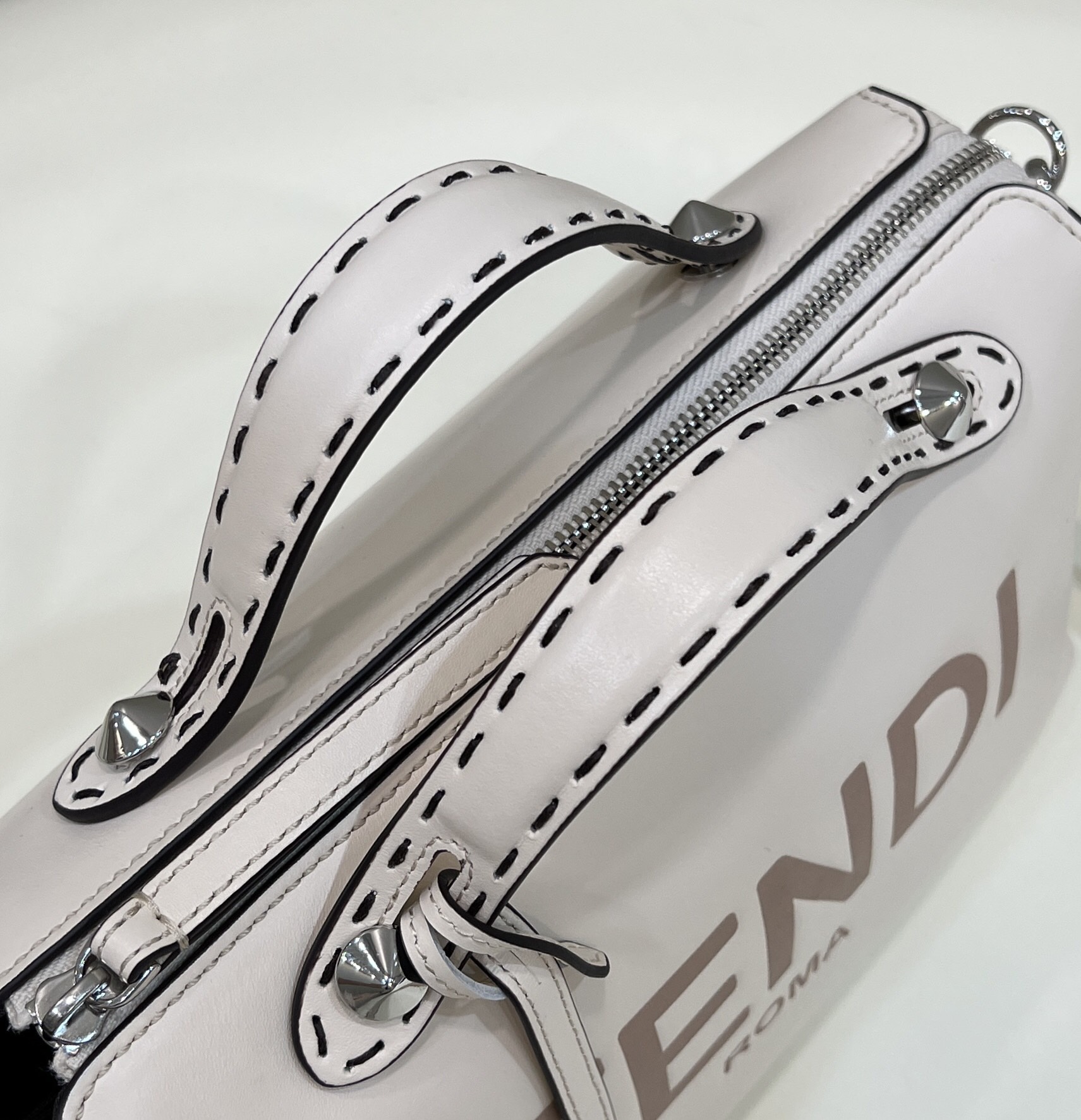 FENDI BY THE WAY - Replicaclubs