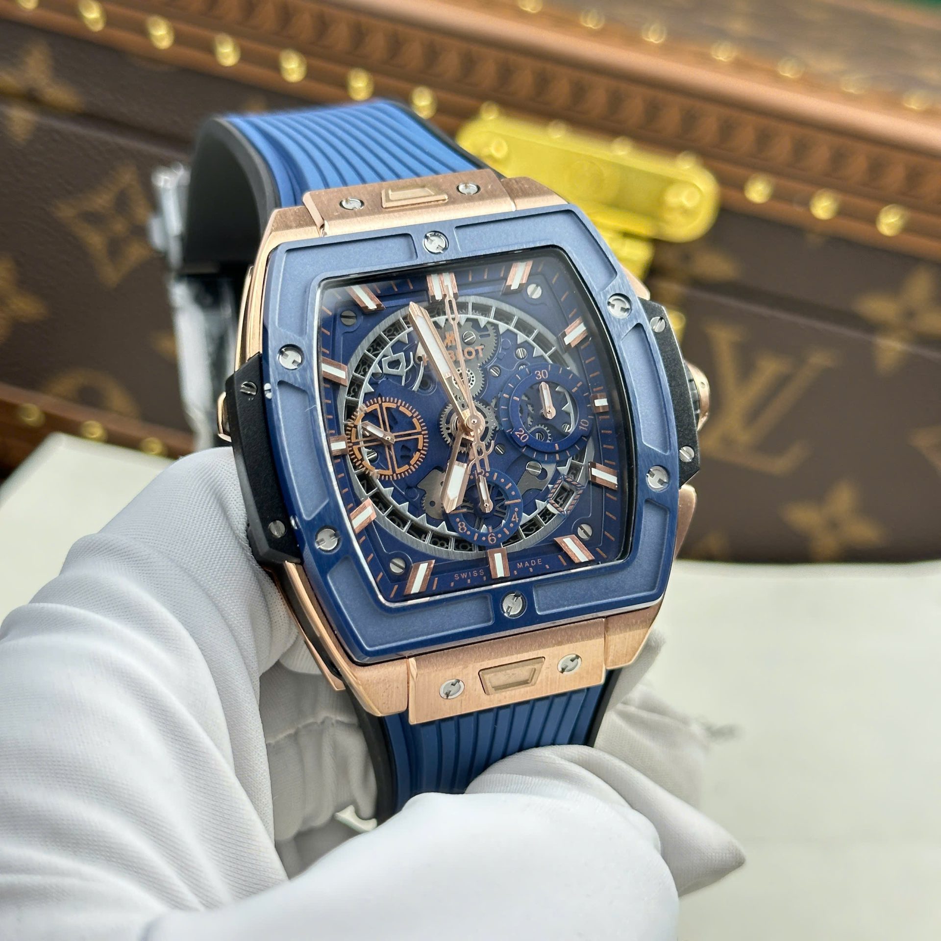 Hublot Spirit Of Big Bang King Gold Replica Watch Bezel Blue BBF Factory 42mm - Elite Watch Atelier
