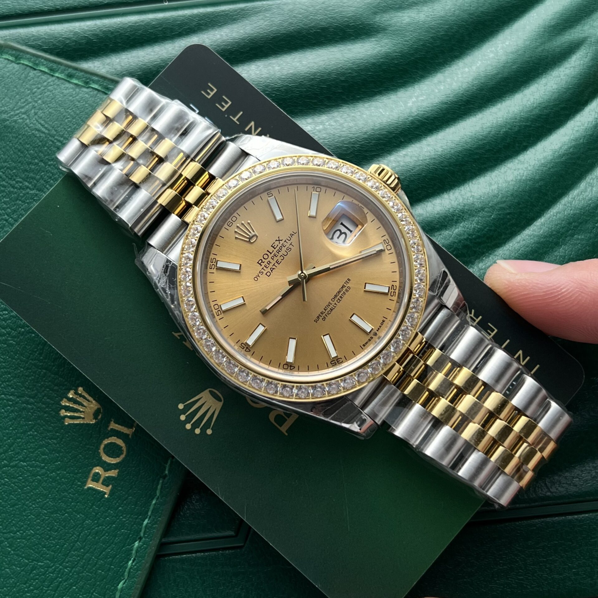 Rolex DateJust Replica Watch Demi Gold Diamonds Bezel EW Factory 36-41mm - Elite Watch Atelier