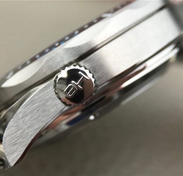 Replica Omega OMF Seamaster 300M Chronometer Blue Dial SS Bracelet A2824 - Top club