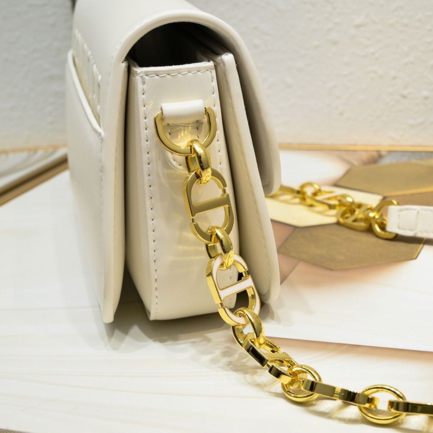 30 Montaigne Avenue Bag Black/White/Blue/Beige/Light Pink For Women 9 in/ 22.5cm M9260UMOA_M9001:1High-quality replica