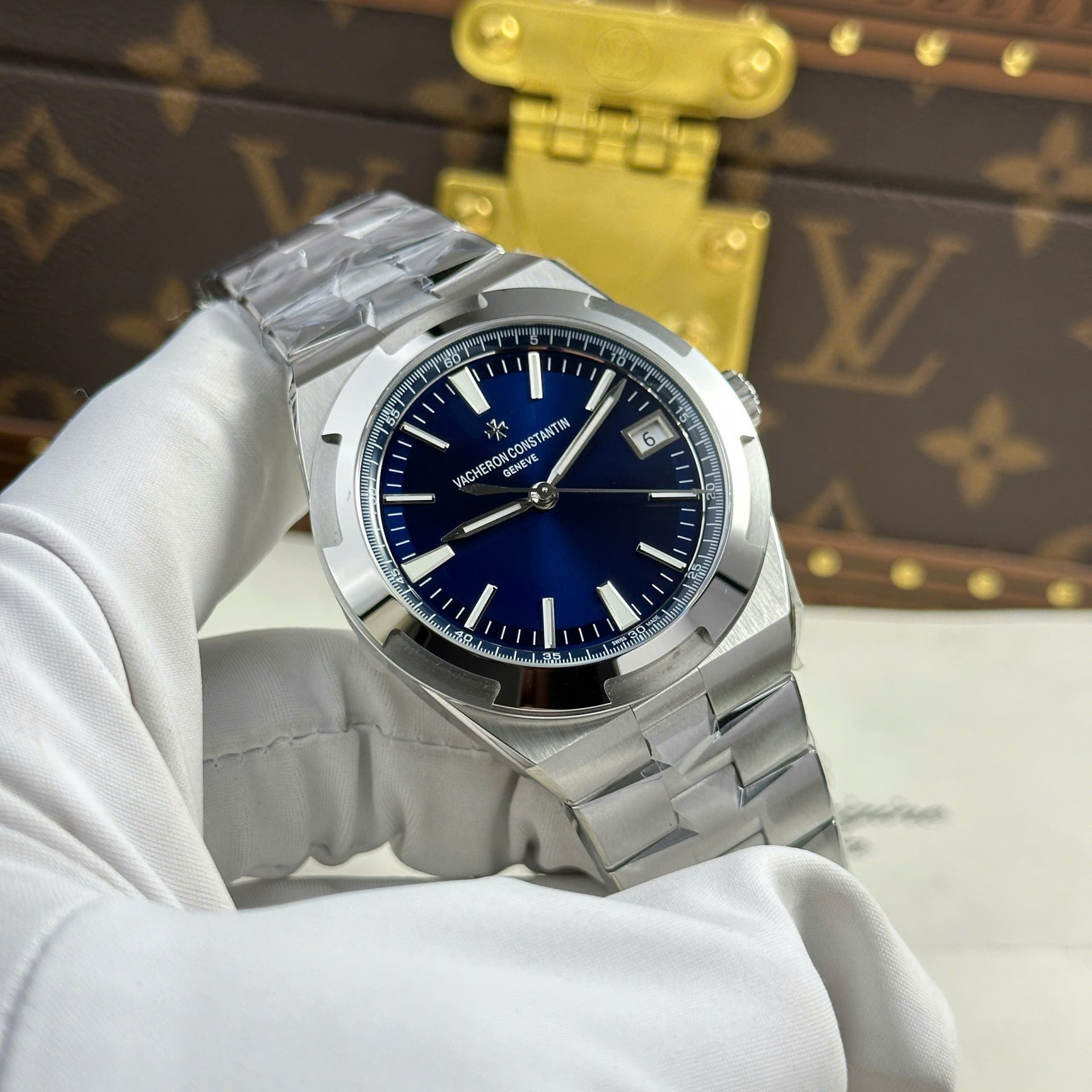 Vacheron Constantin Overseas 4500V Replica Watch Dial Blue PPF Factory 41mm - Top club