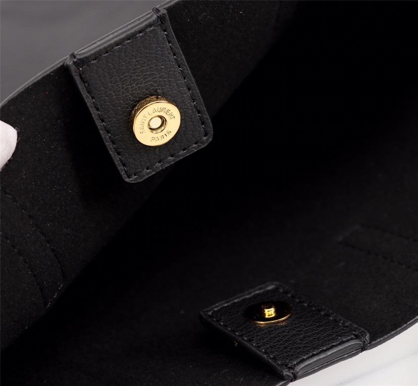 TO – Luxury Edition Bags SLY 1291:1High-quality replica