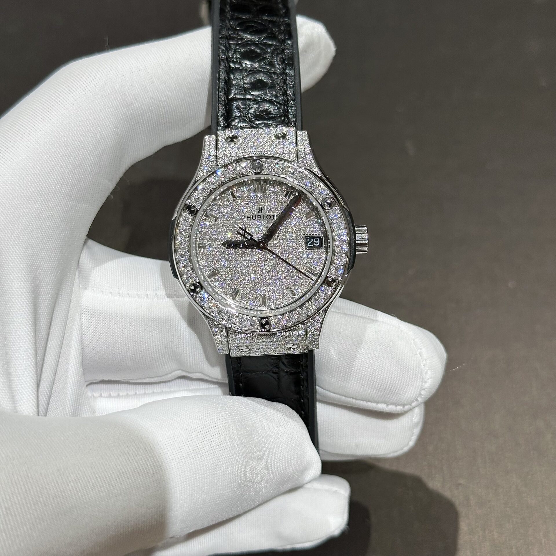 Hublot Classic Fusion Replica Watch With Full Moissanite Diamonds 33mm - Elite Watch Atelier
