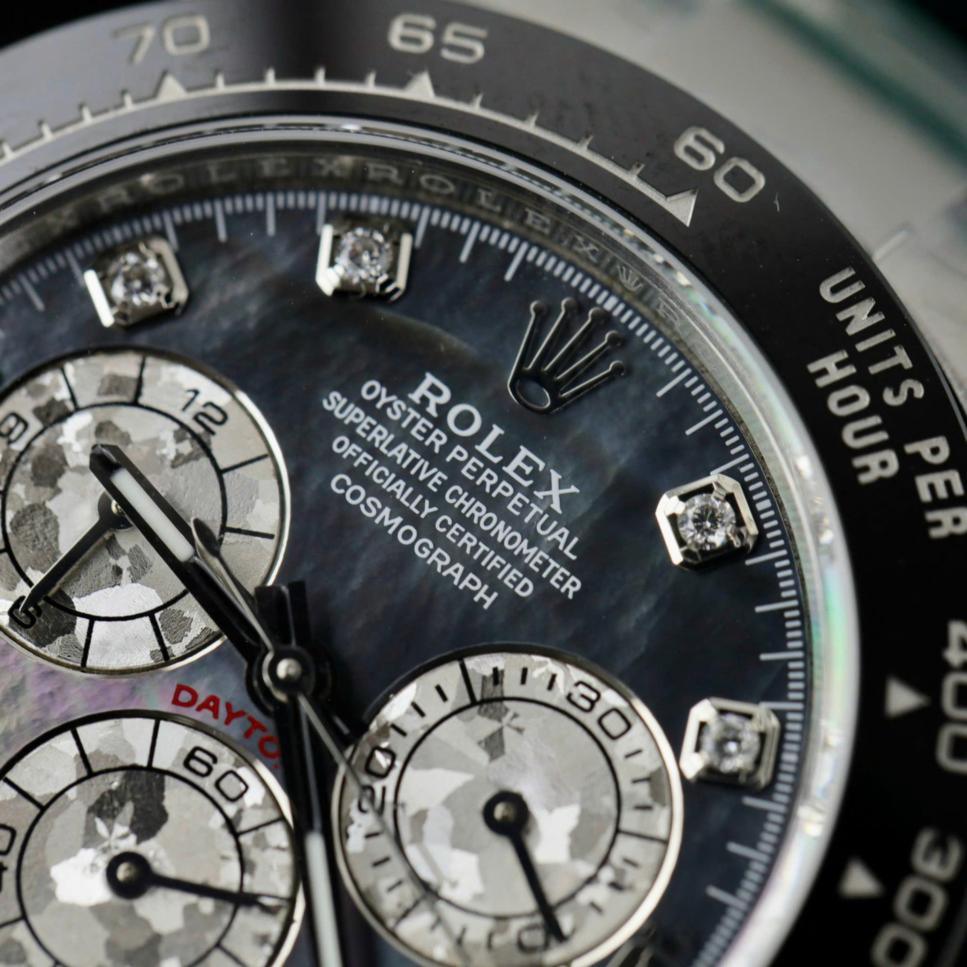 Rolex Daytona Replica Watch Dial Mother Of Pearl Custom Moissanite Diamonds 40mm - Top club