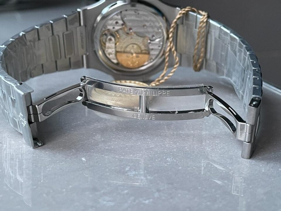 Replica PATEK PHILIPPE Nautilus 5712 SS PPF 1:1 Best Edition Blue Dial on SS Bracelet A240 V2 - Top club