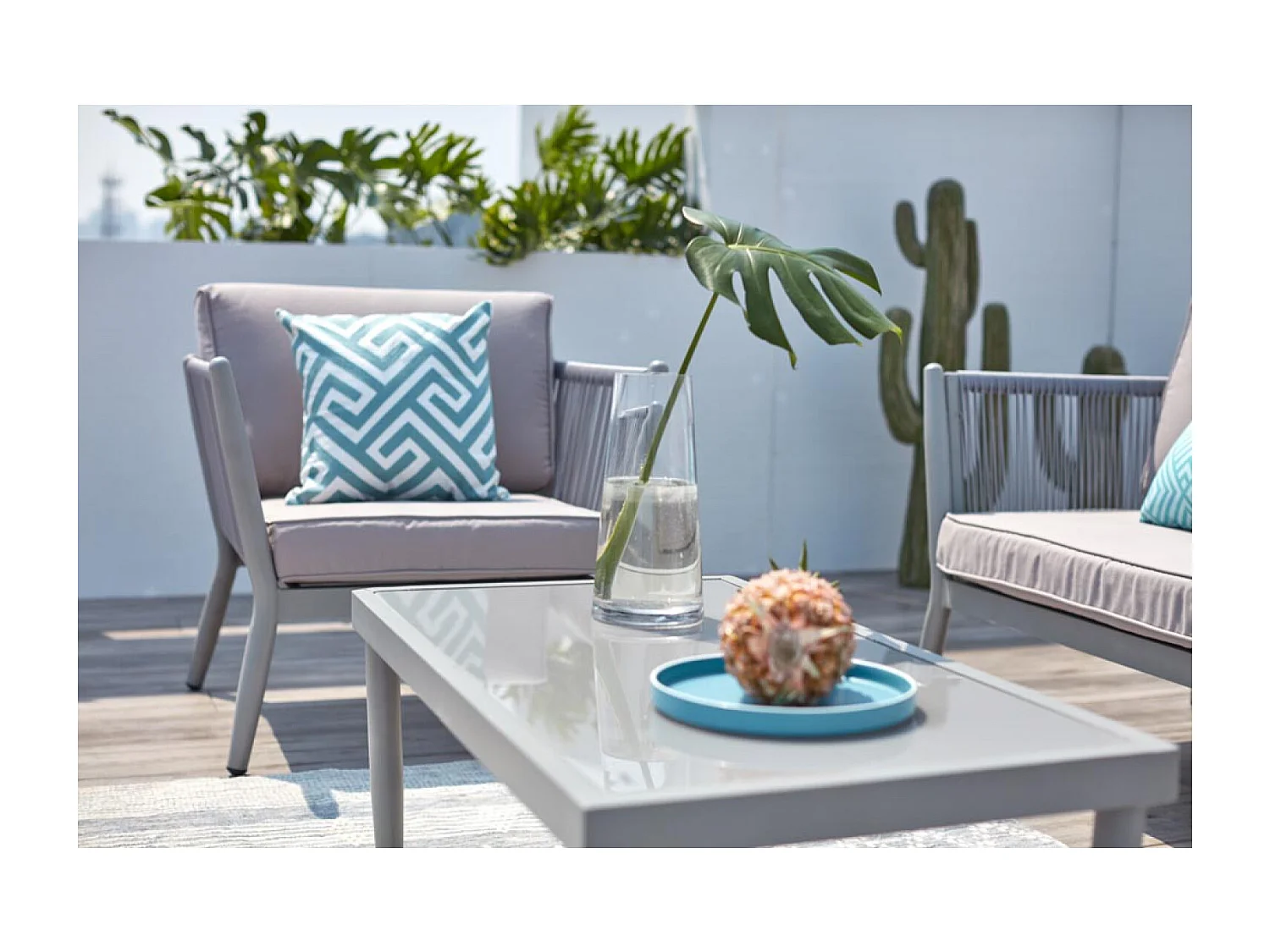 Salon de jardin 4 places en aluminium gris clair ANAHMA