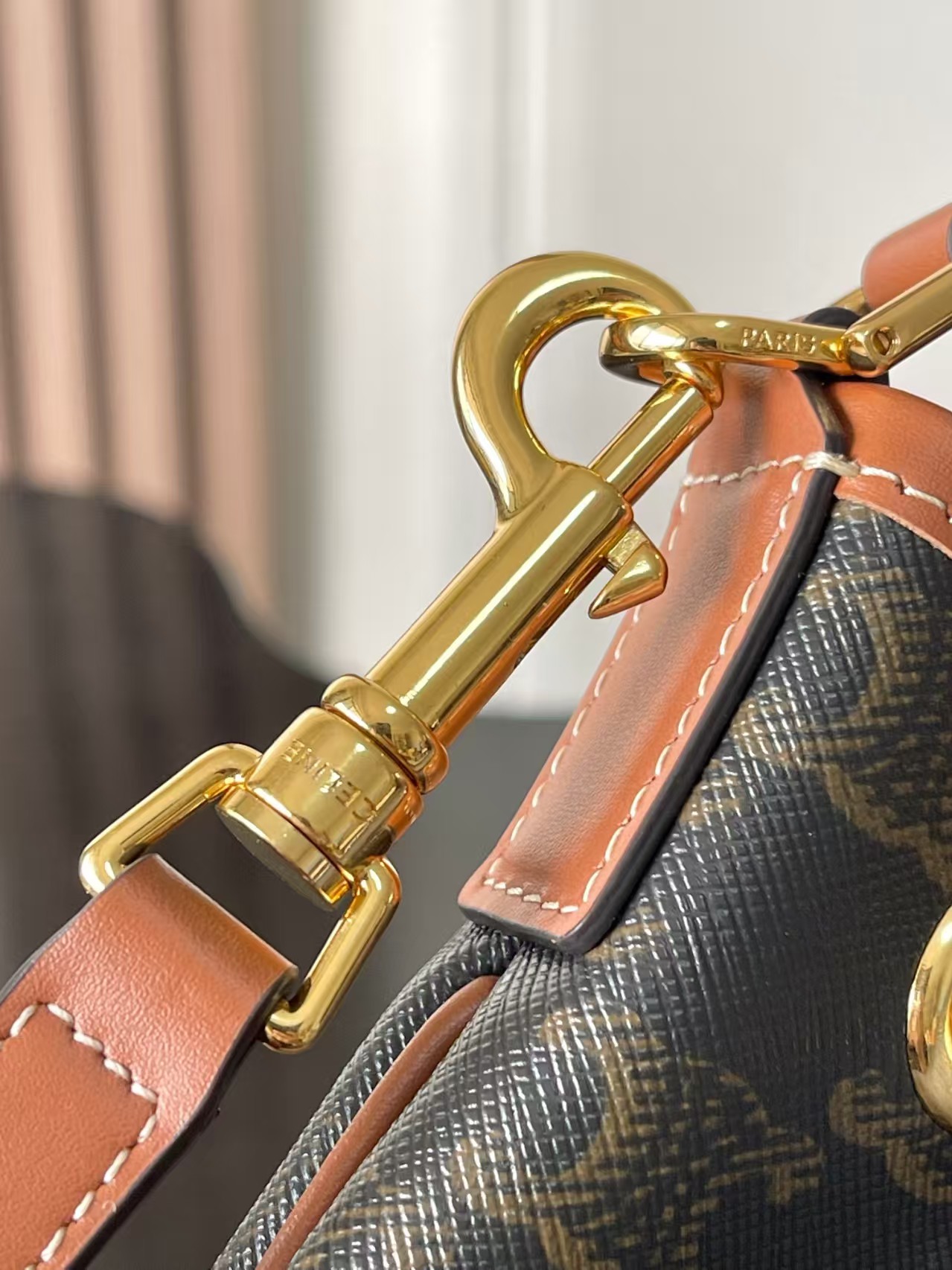 Celine Teen Clara Logo Print HandBag1:1High-quality replica