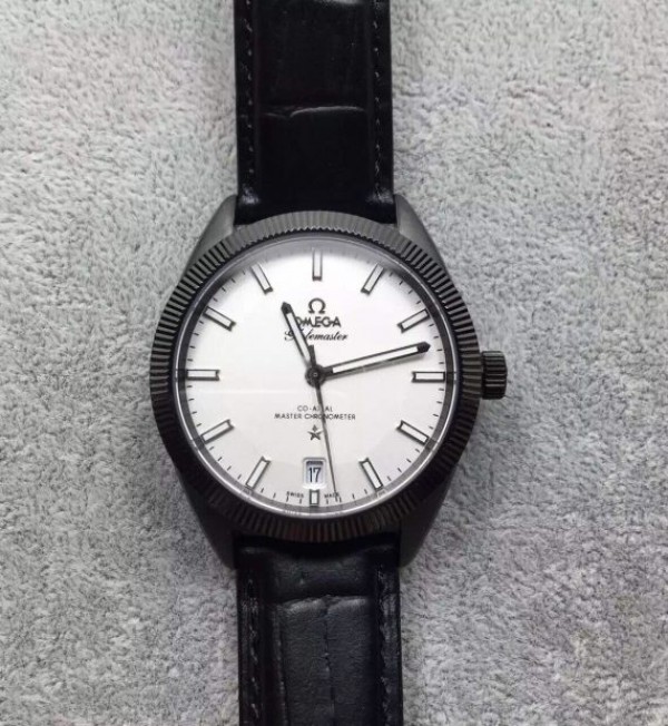 Replica Omega Globemaster Master DLC White Dial Leather Strap A8900 - Top club