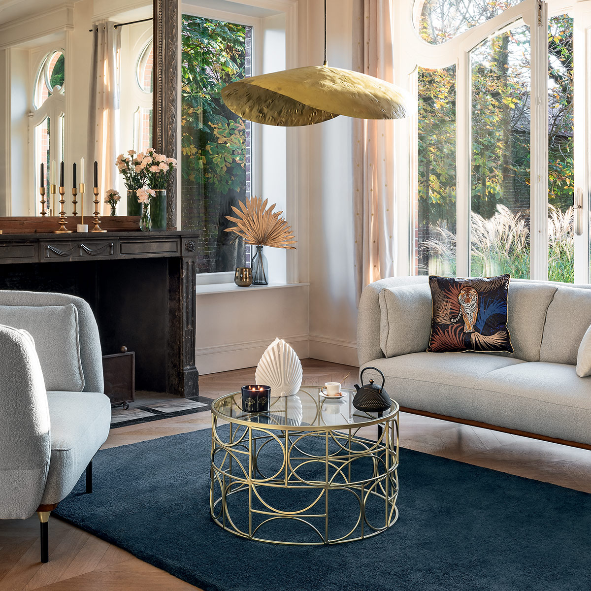 Coffee table "Suite" Gilt, D.71 cm